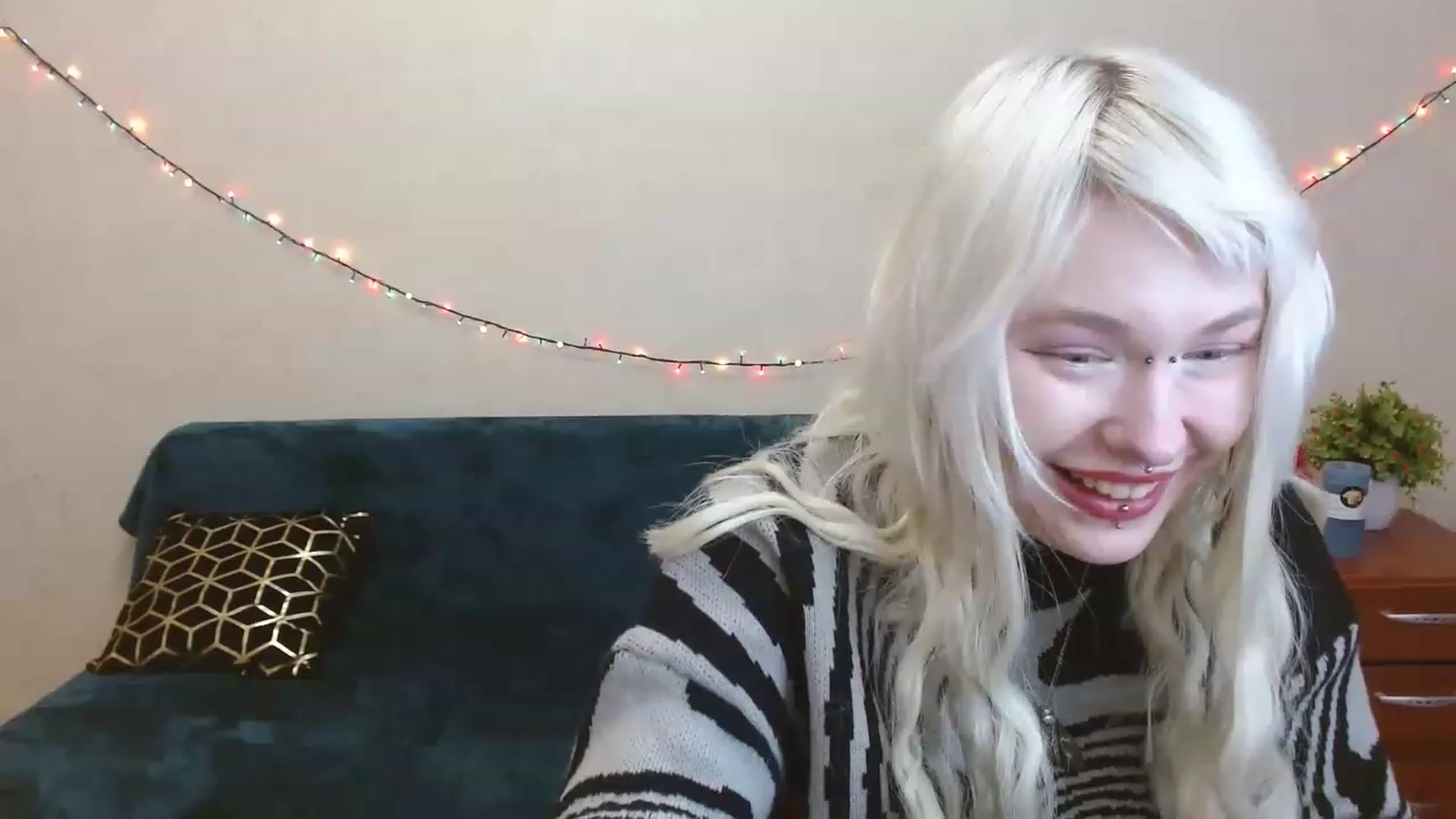 Gallery image thumbnail from Killinna's myfreecams stream on, 03/26/2023, 17:03 image 7 of 20