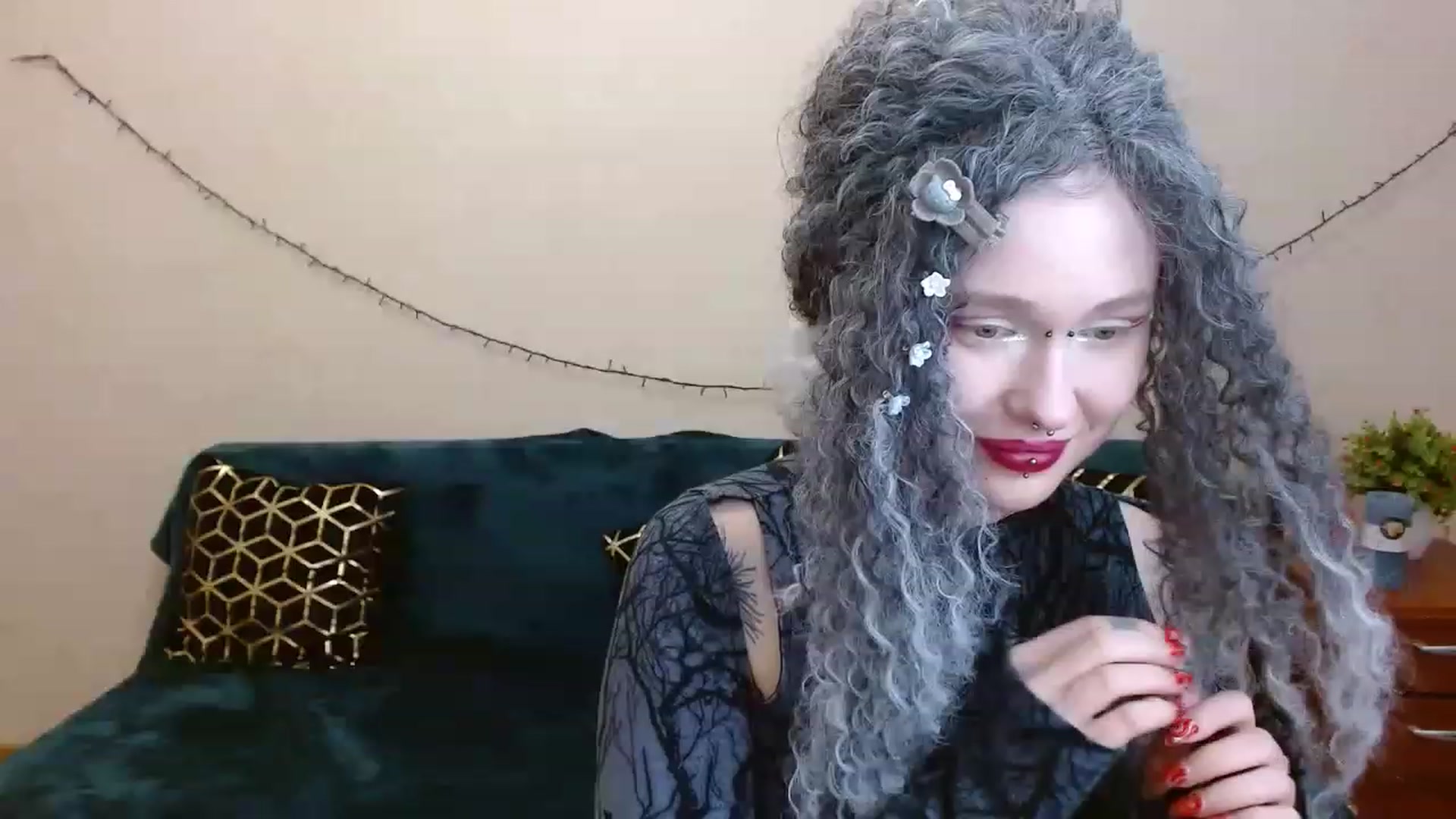 Gallery image thumbnail from Killinna's myfreecams stream on, 04/01/2023, 14:53 image 19 of 20
