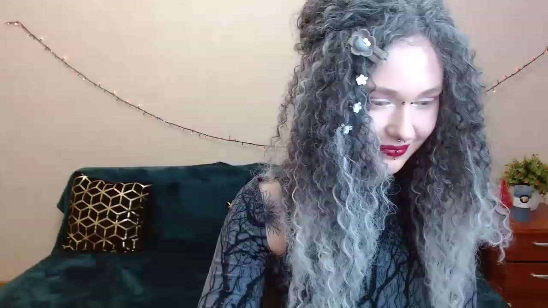 Gallery image thumbnail from Killinna's myfreecams stream on, 04/01/2023, 14:53 image 2 of 20