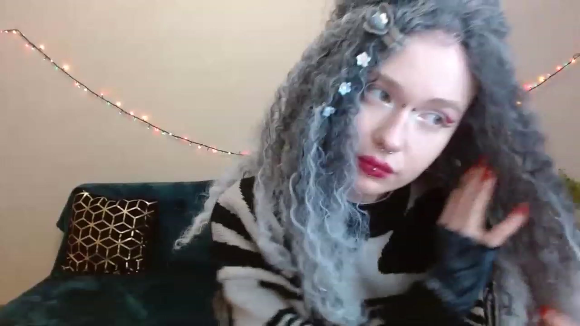 Gallery image thumbnail from Killinna's myfreecams stream on, 04/01/2023, 16:40 image 14 of 20