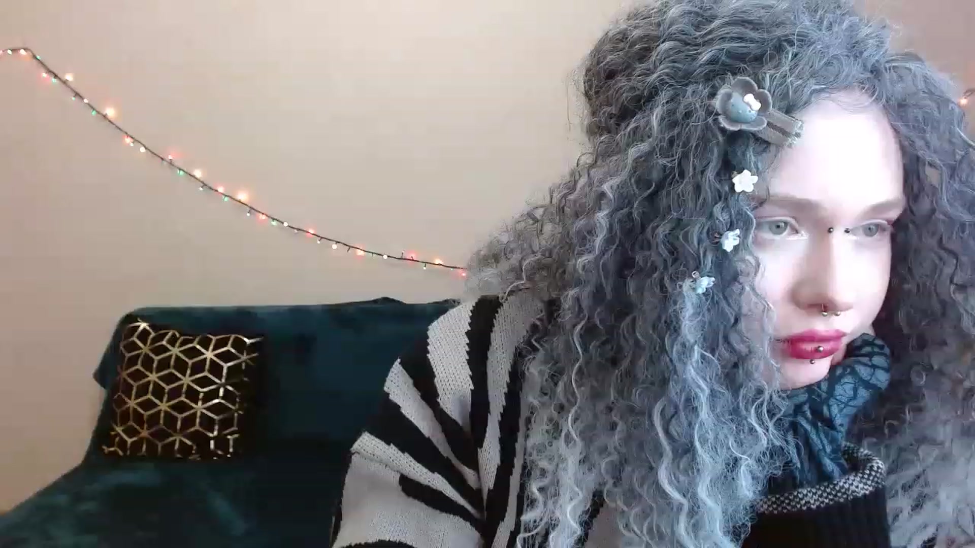 Gallery image thumbnail from Killinna's myfreecams stream on, 04/01/2023, 16:40 image 7 of 20