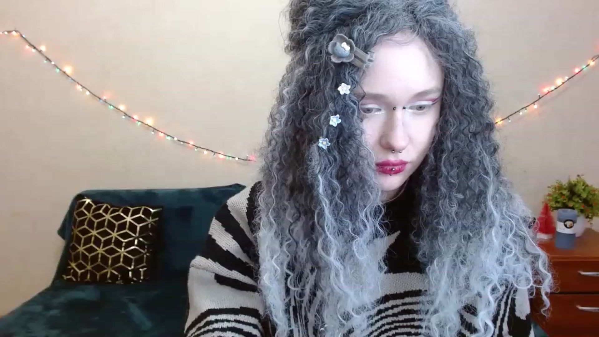 Gallery image thumbnail from Killinna's myfreecams stream on, 04/01/2023, 16:40 image 20 of 20