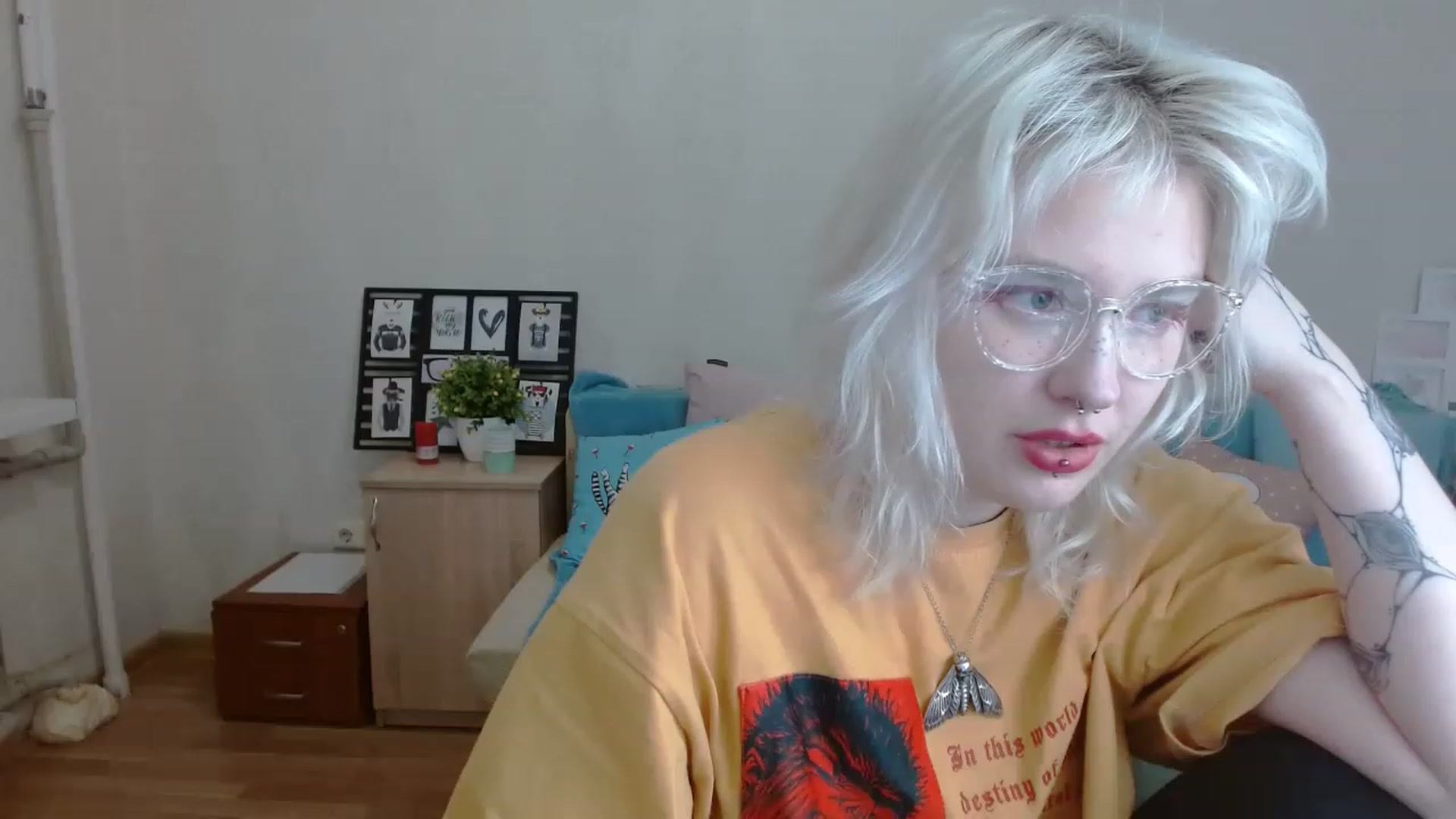 Gallery image thumbnail from Killinna's myfreecams stream on, 04/09/2023, 15:35 image 7 of 20