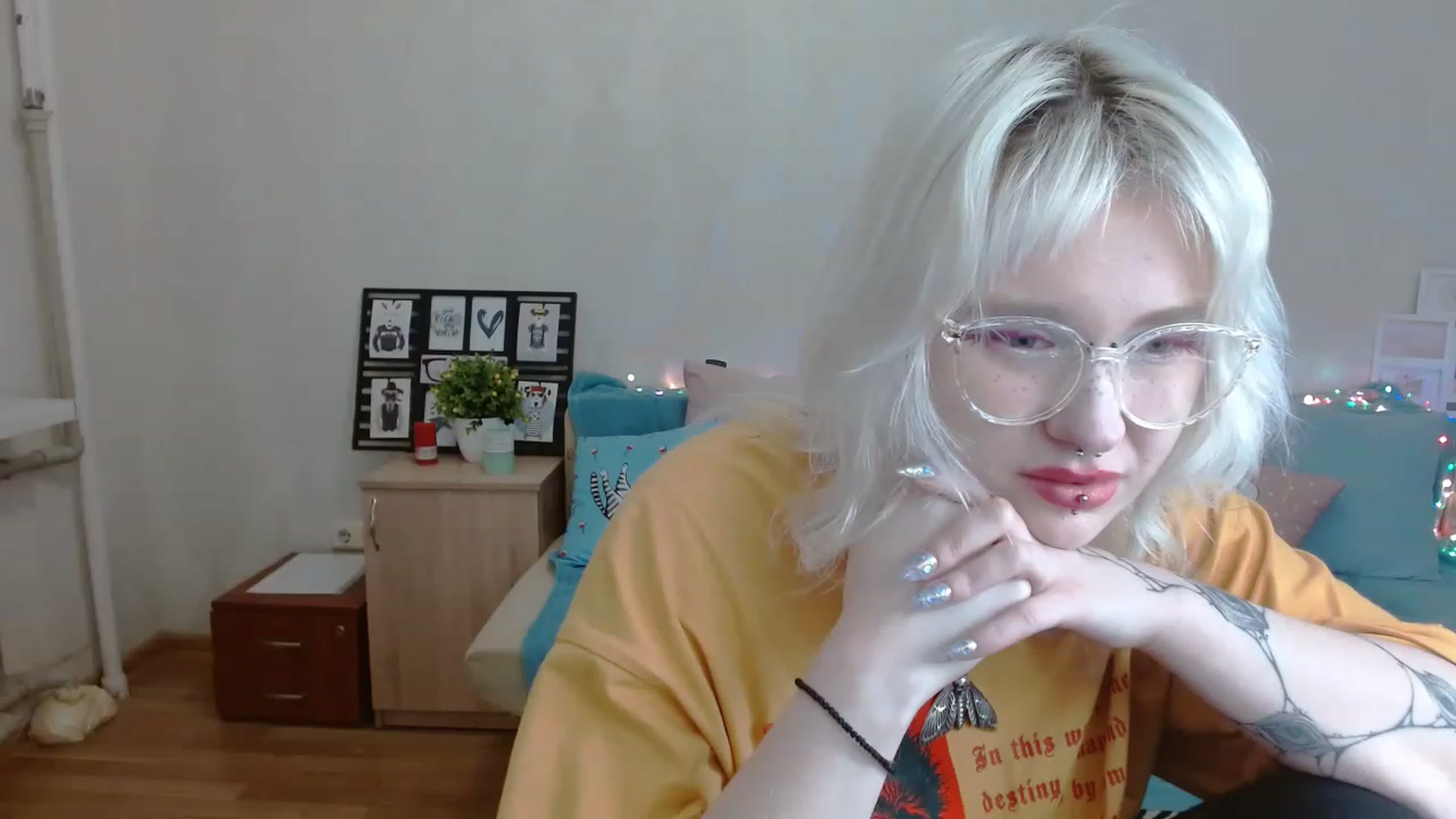 Gallery image thumbnail from Killinna's myfreecams stream on, 04/09/2023, 15:35 image 11 of 20
