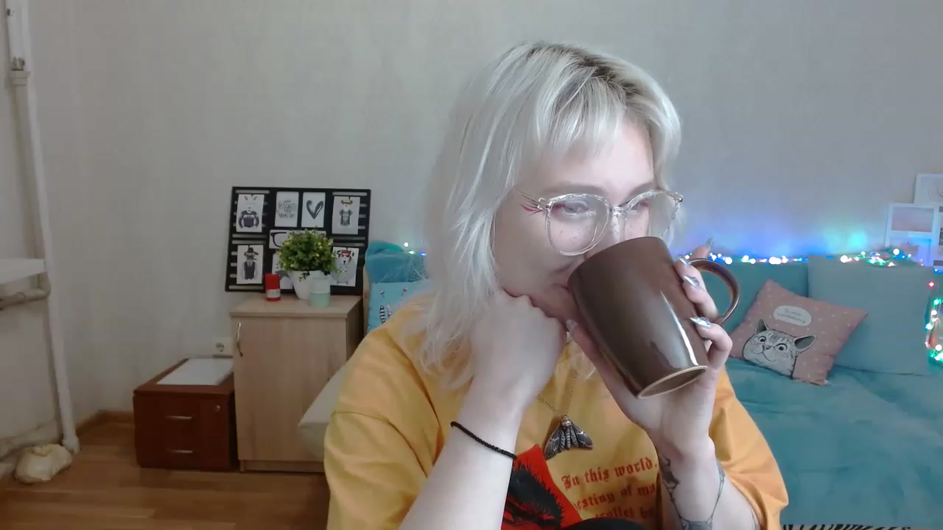 Gallery image thumbnail from Killinna's myfreecams stream on, 04/09/2023, 15:35 image 19 of 20
