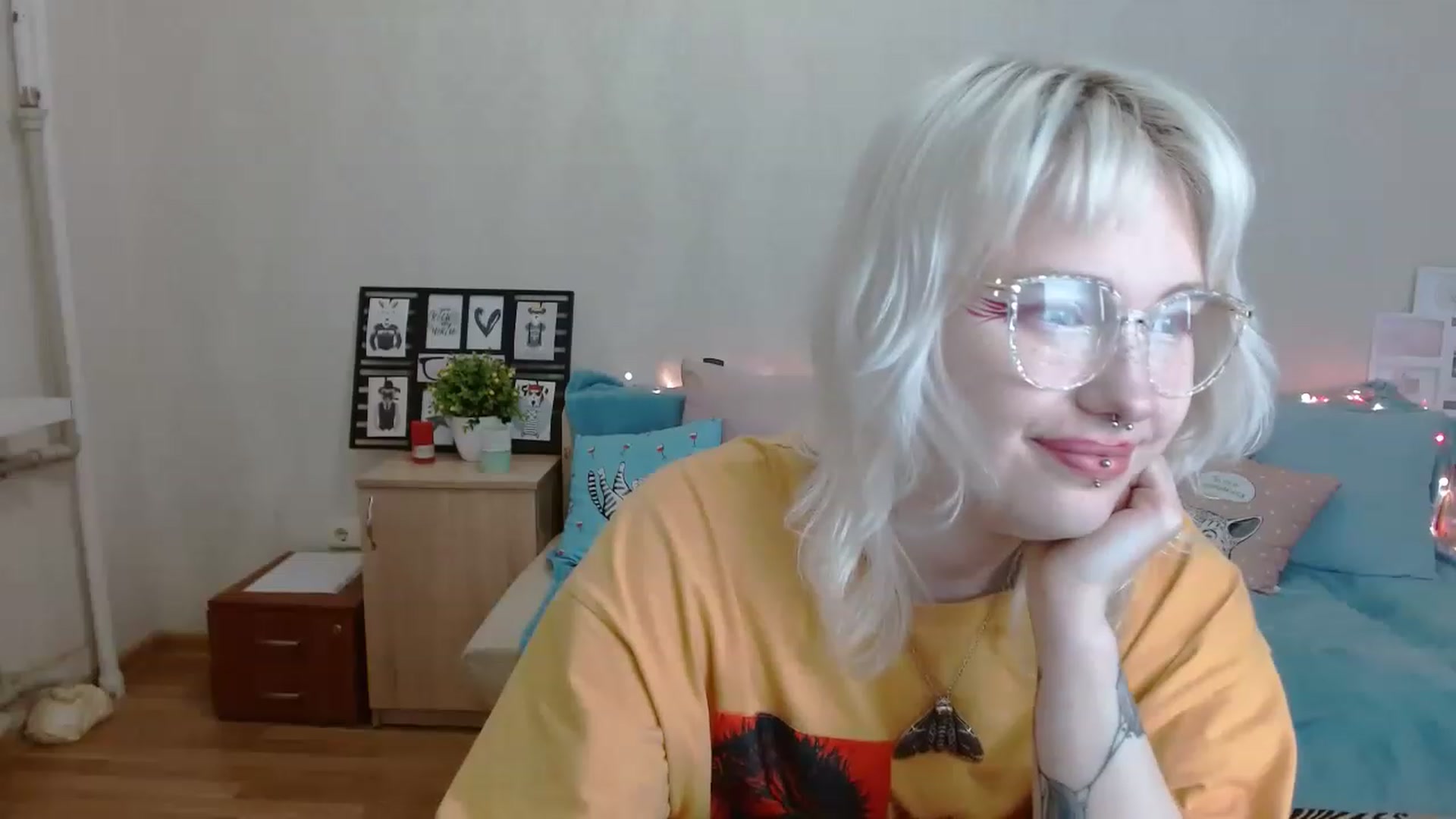 Gallery image thumbnail from Killinna's myfreecams stream on, 04/09/2023, 17:08 image 2 of 20