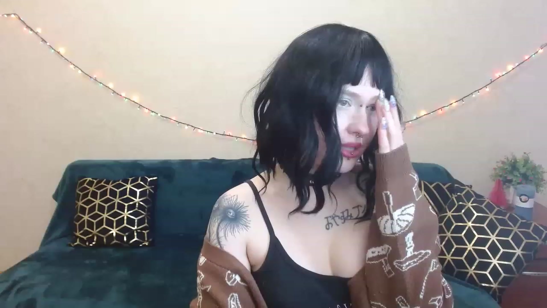 Gallery image thumbnail from Killinna's myfreecams stream on, 04/15/2023, 15:45 image 9 of 20