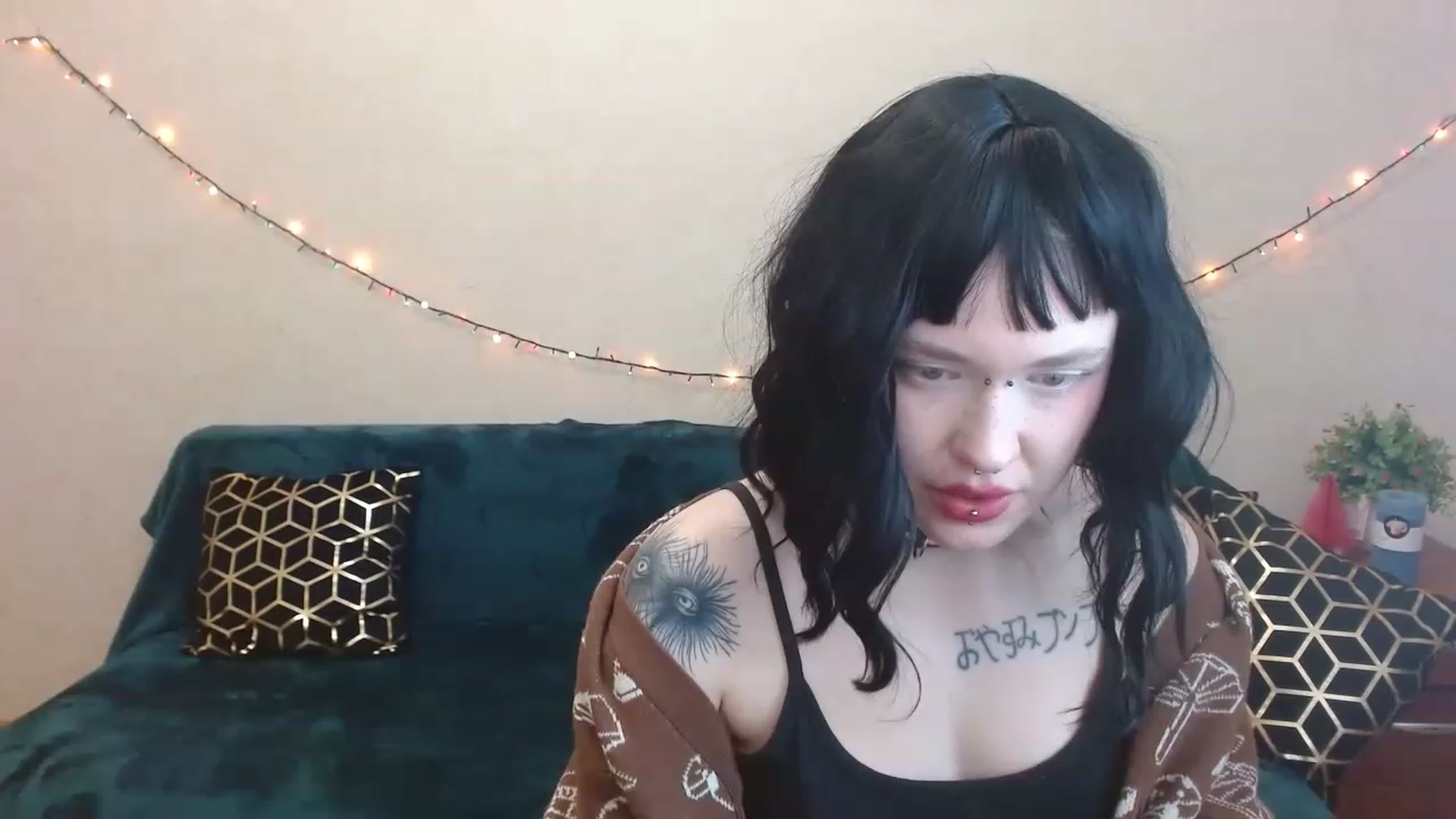 Gallery image thumbnail from Killinna's myfreecams stream on, 04/15/2023, 15:45 image 12 of 20