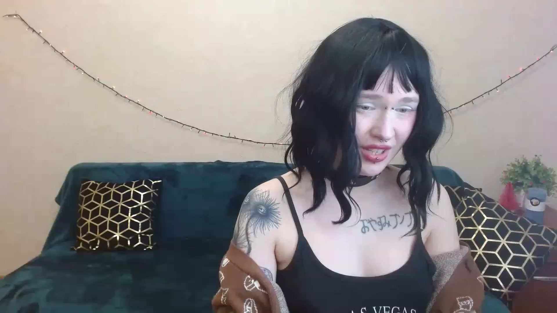 Gallery image thumbnail from Killinna's myfreecams stream on, 04/15/2023, 15:45 image 5 of 20