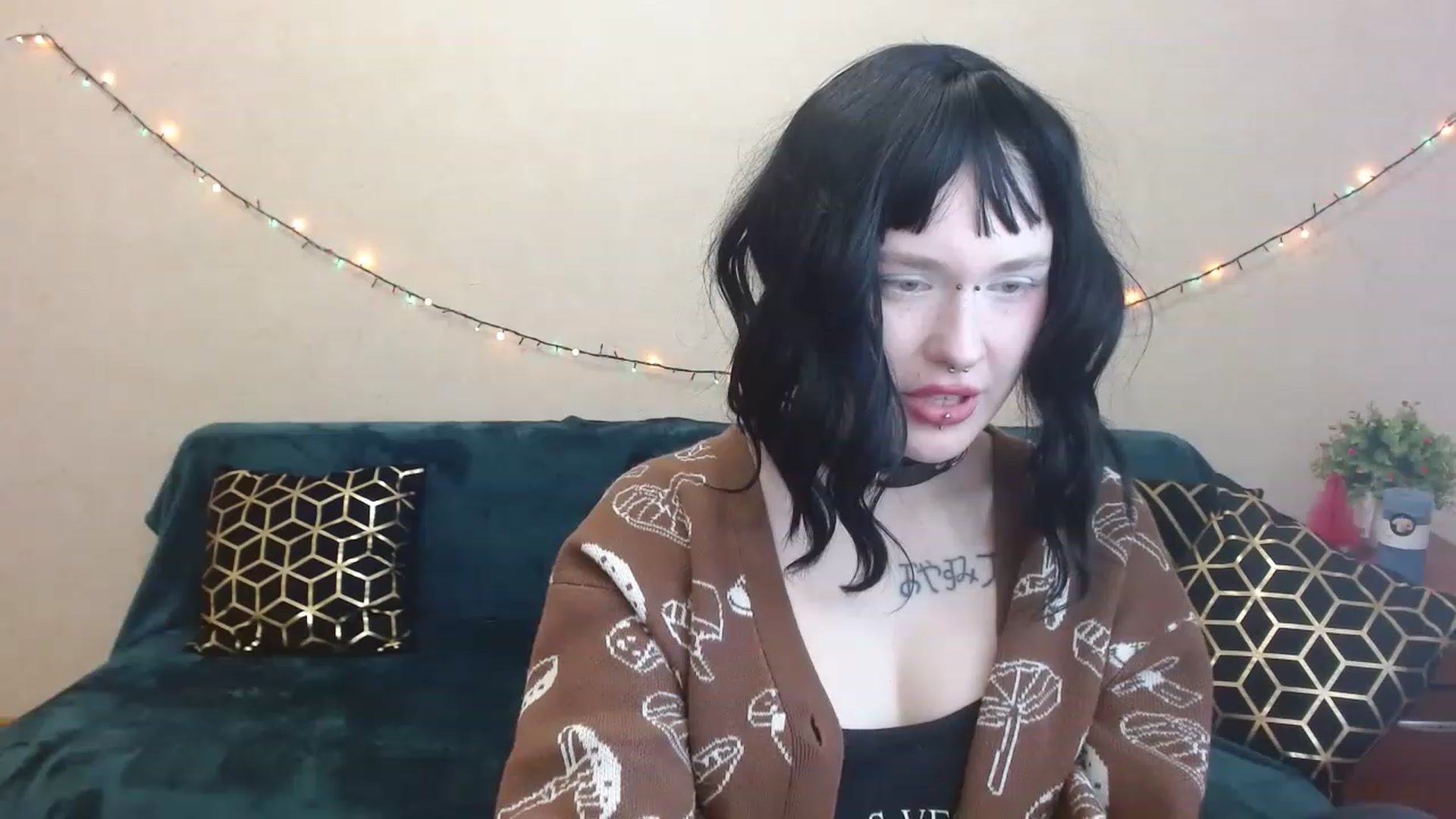 Gallery image thumbnail from Killinna's myfreecams stream on, 04/15/2023, 15:45 image 14 of 20