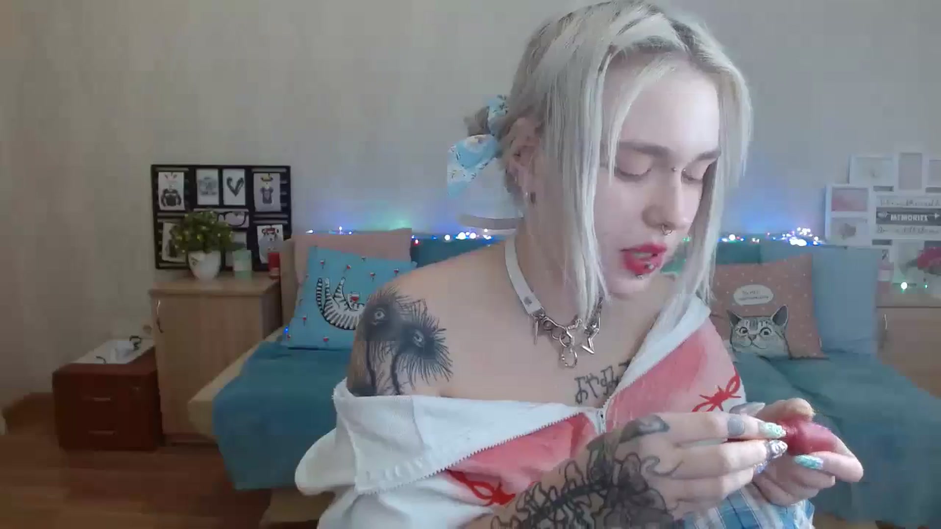 Gallery image thumbnail from Killinna's myfreecams stream on, 09/16/2023, 17:14 image 12 of 20