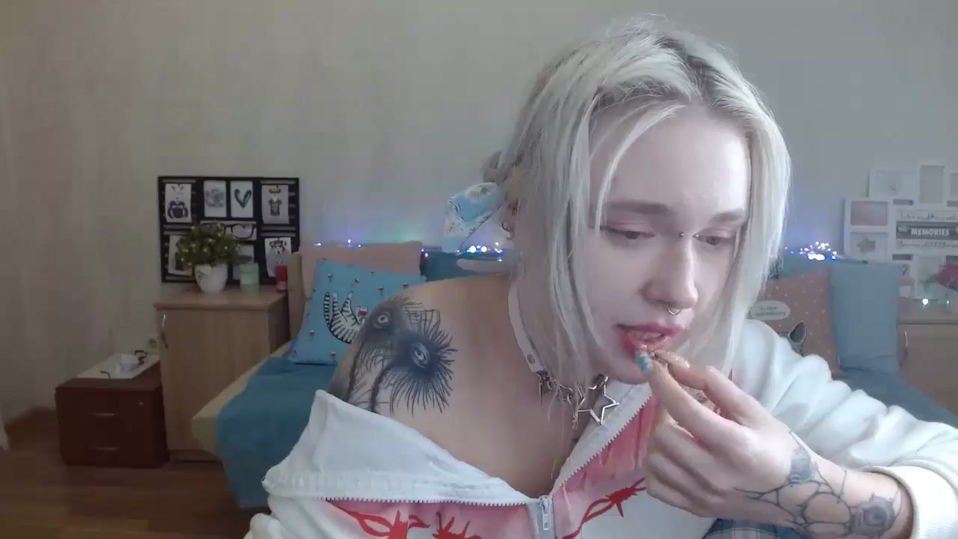 Gallery image thumbnail from Killinna's myfreecams stream on, 09/16/2023, 17:14 image 5 of 20