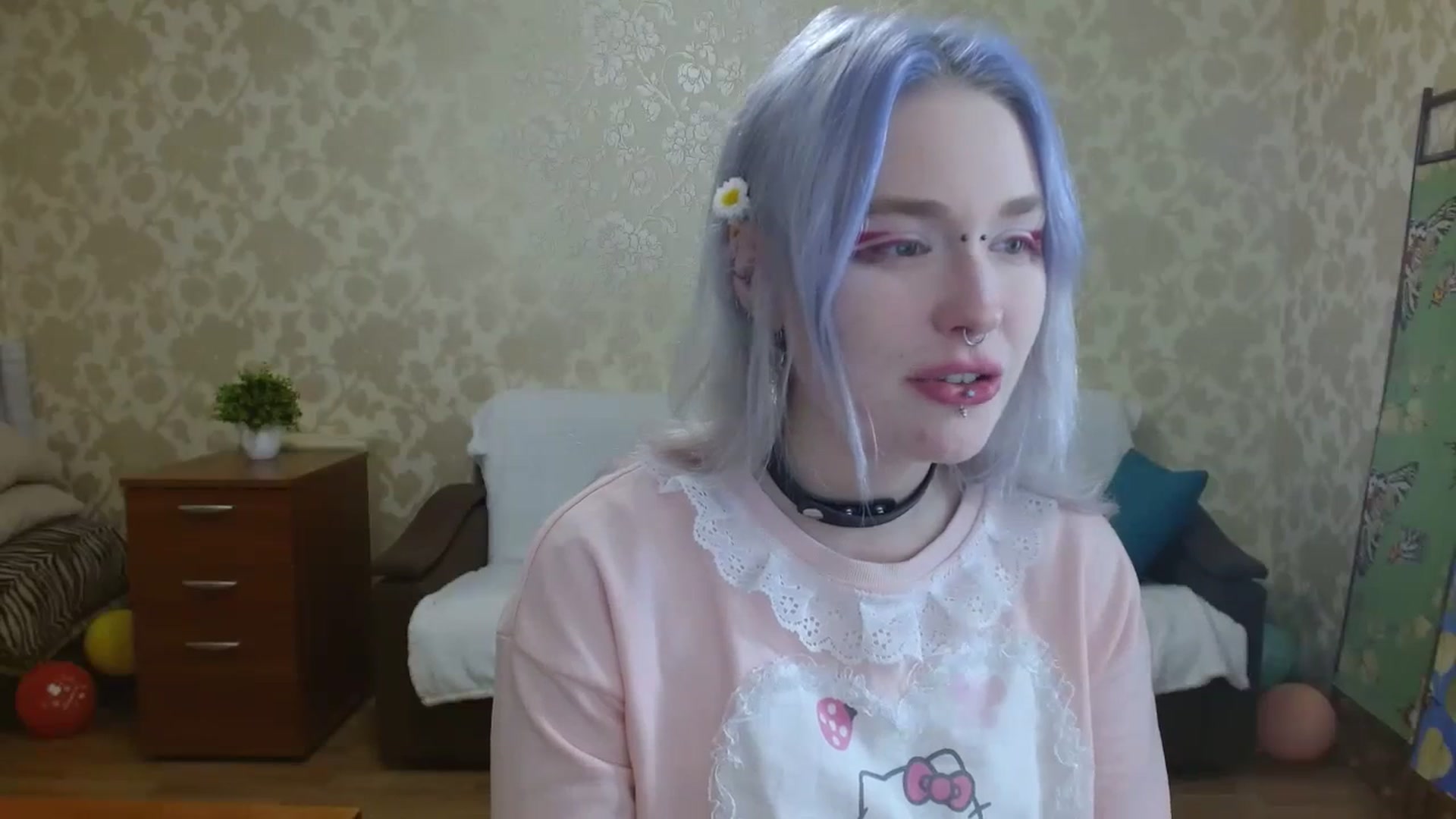 Gallery image thumbnail from Killinna's myfreecams stream on, 10/17/2023, 15:00 image 6 of 20