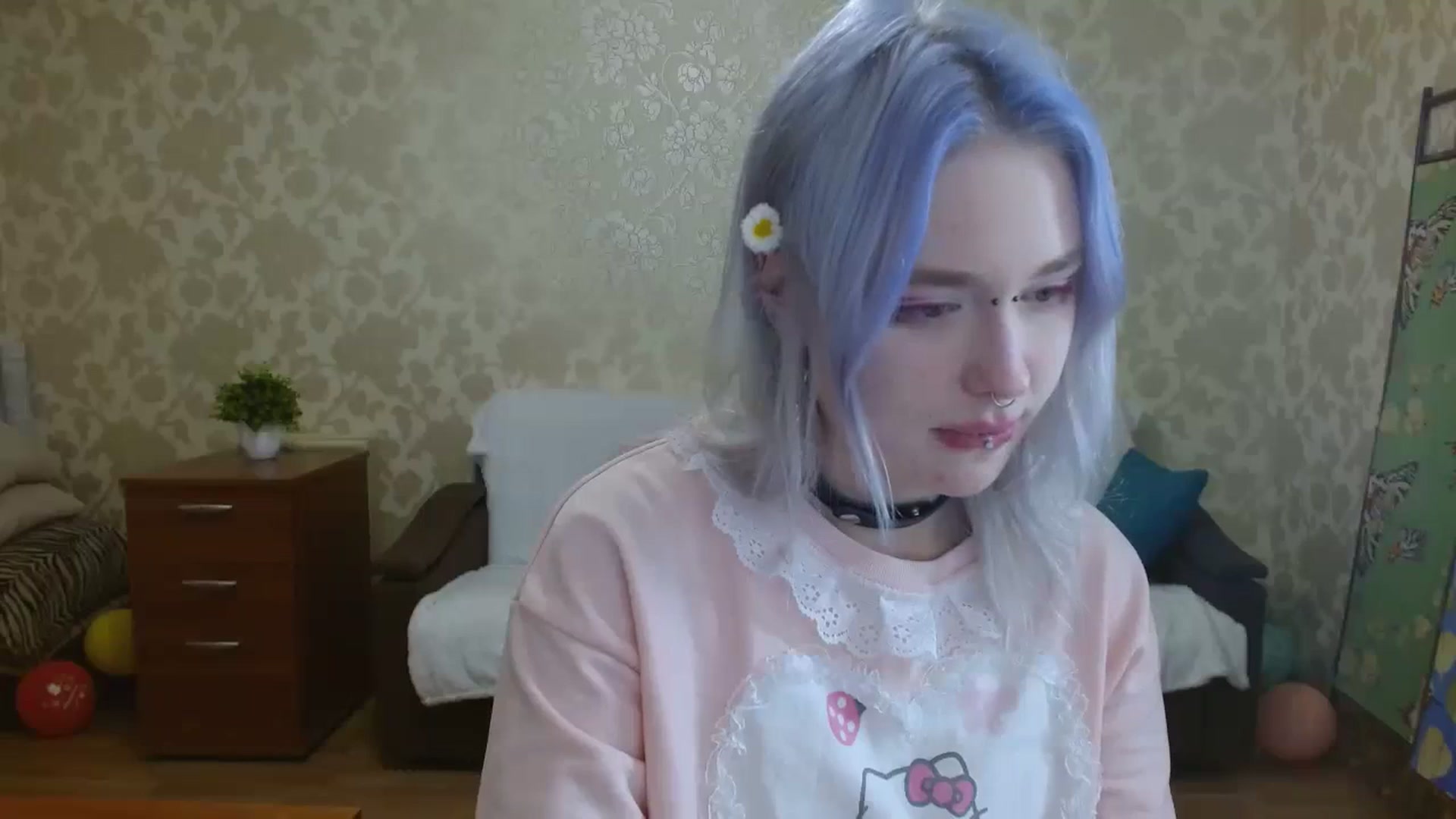 Gallery image thumbnail from Killinna's myfreecams stream on, 10/17/2023, 15:00 image 8 of 20