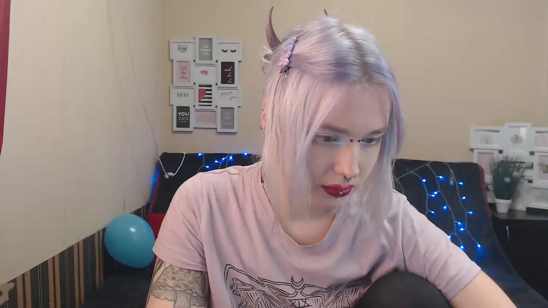 Gallery image thumbnail from Killinna's myfreecams stream on, 10/21/2023, 14:14 image 12 of 20