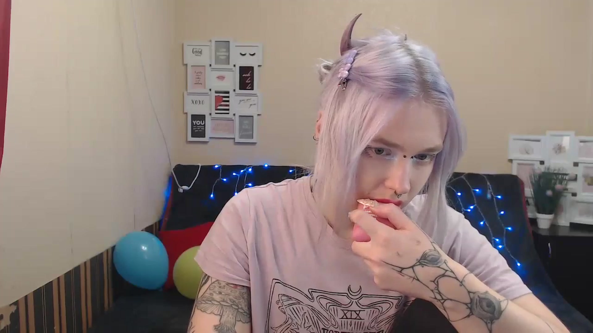 Gallery image thumbnail from Killinna's myfreecams stream on, 10/21/2023, 14:14 image 17 of 20