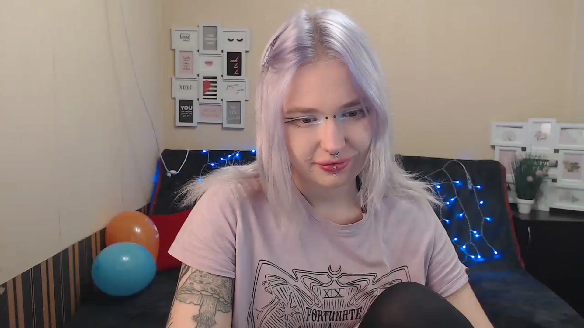 Gallery image thumbnail from Killinna's myfreecams stream on, 10/21/2023, 17:06 image 1 of 20