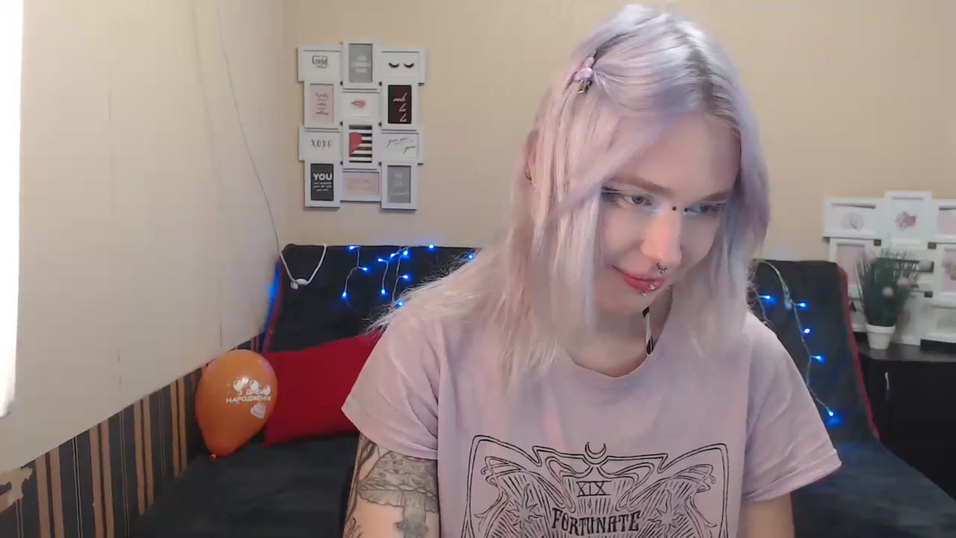 Gallery image thumbnail from Killinna's myfreecams stream on, 10/21/2023, 17:06 image 8 of 20