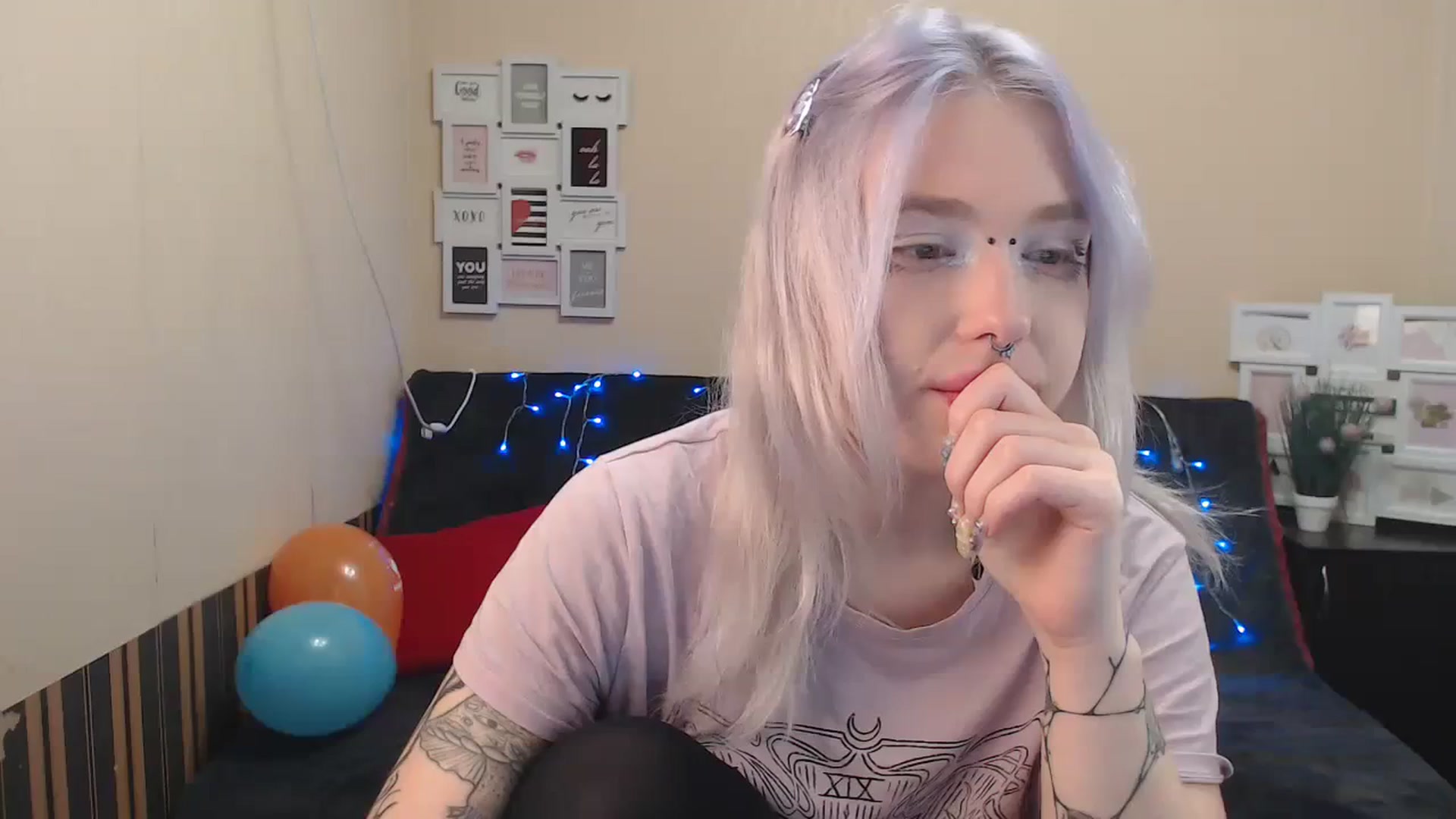 Gallery image thumbnail from Killinna's myfreecams stream on, 10/21/2023, 17:06 image 2 of 20