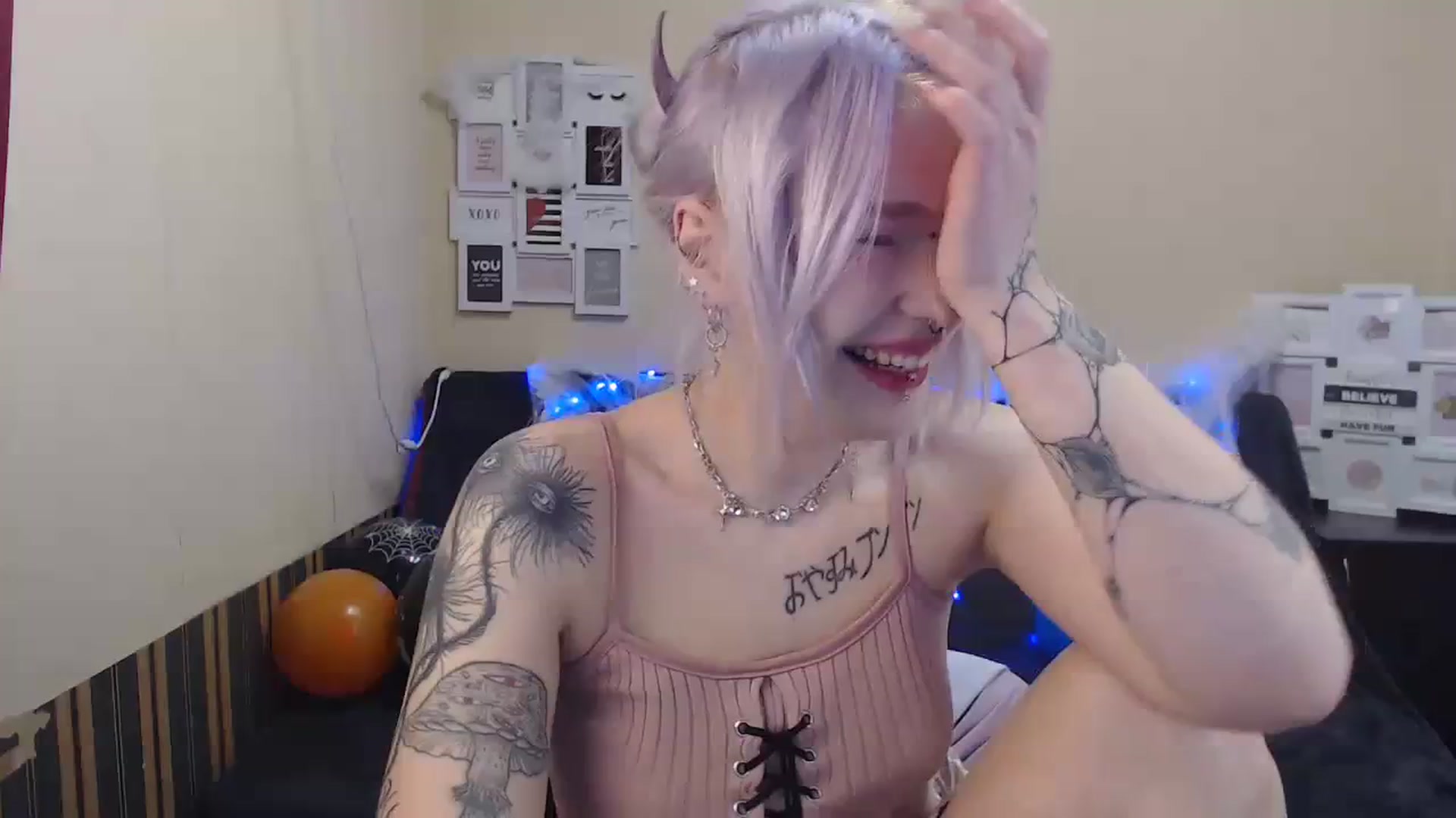 Gallery image thumbnail from Killinna's myfreecams stream on, 10/22/2023, 14:43 image 11 of 20
