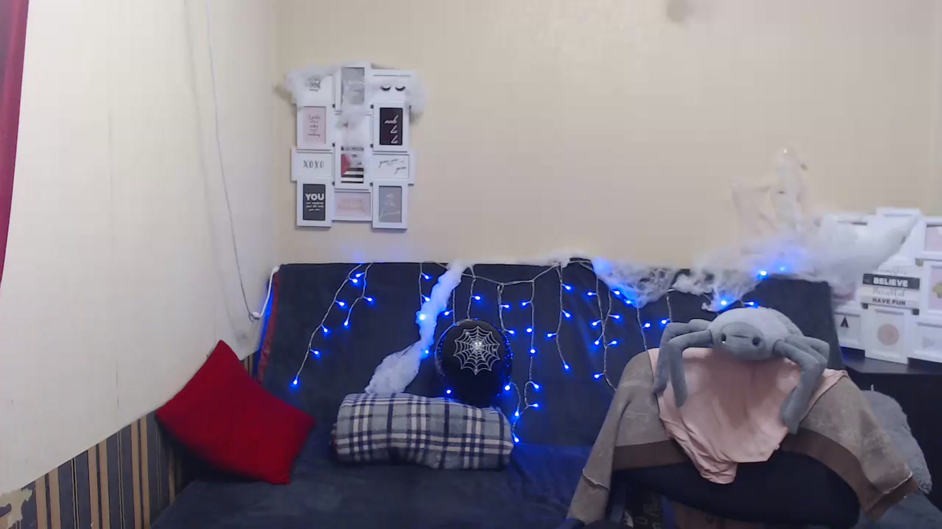 Gallery image thumbnail from Killinna's myfreecams stream on, 10/31/2023, 14:58 image 18 of 20