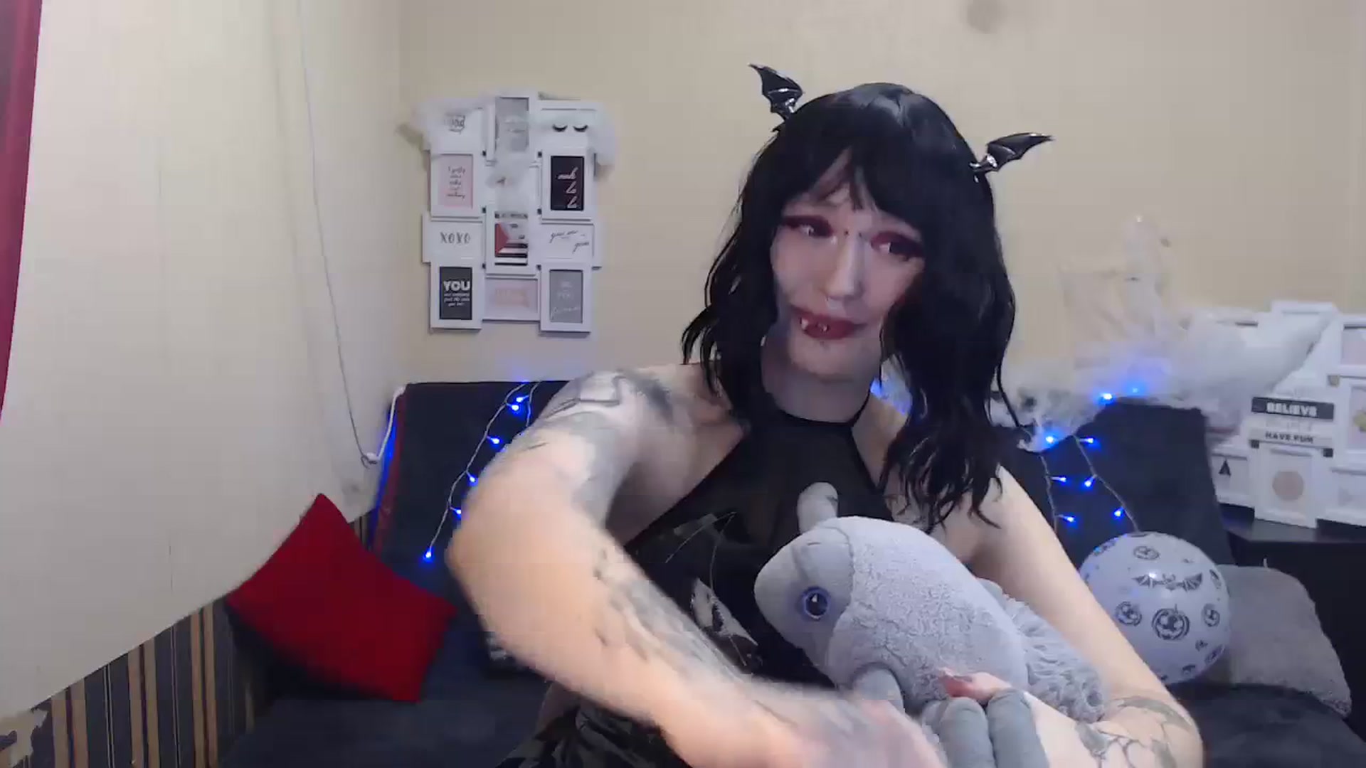 Gallery image thumbnail from Killinna's myfreecams stream on, 10/31/2023, 14:58 image 9 of 20