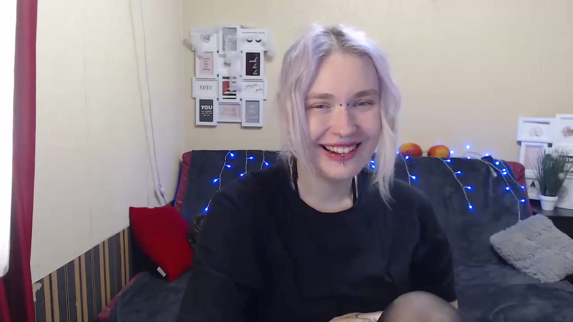 Gallery image thumbnail from Killinna's myfreecams stream on, 11/11/2023, 16:39 image 14 of 20