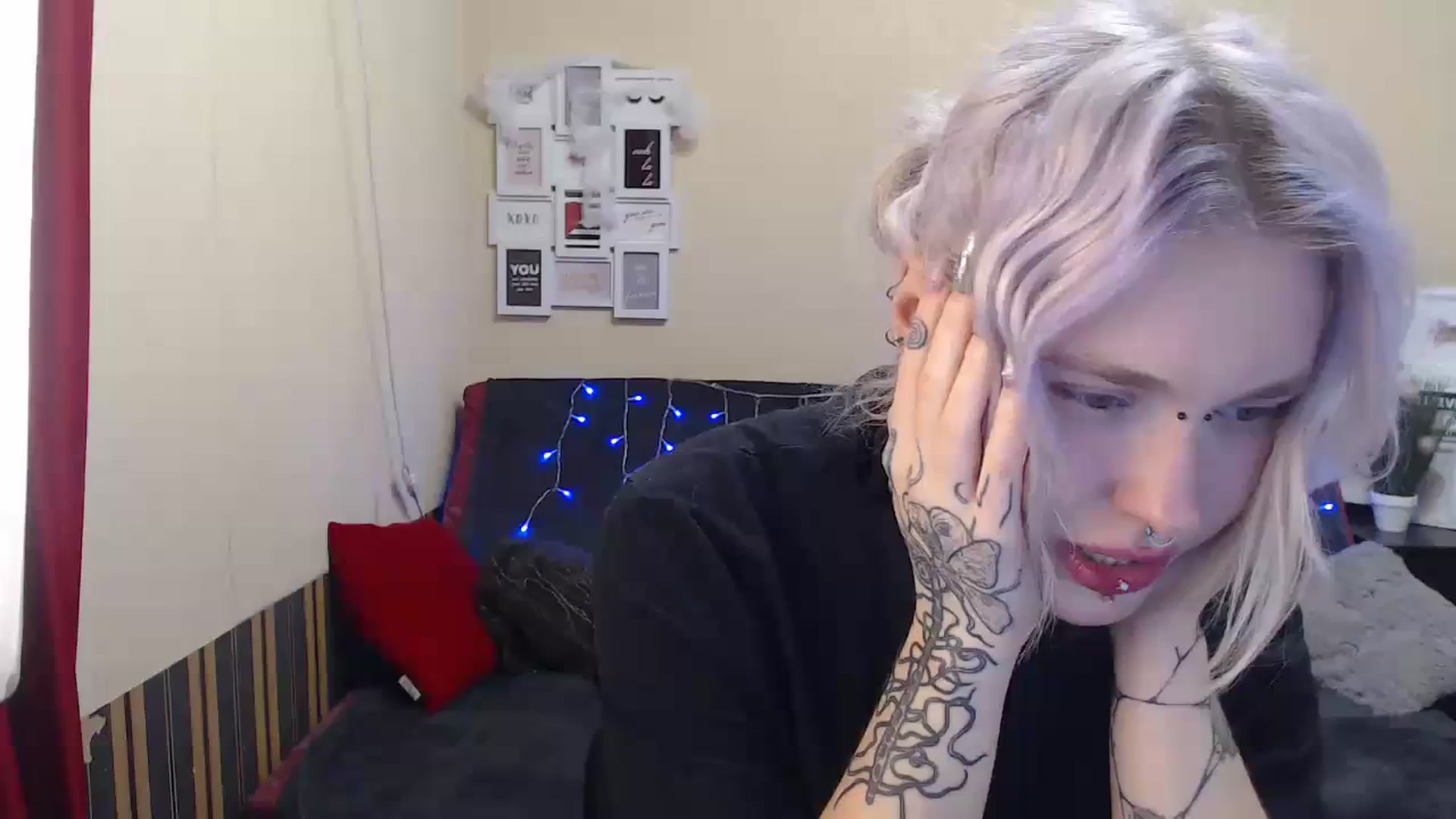 Gallery image thumbnail from Killinna's myfreecams stream on, 11/11/2023, 16:39 image 16 of 20
