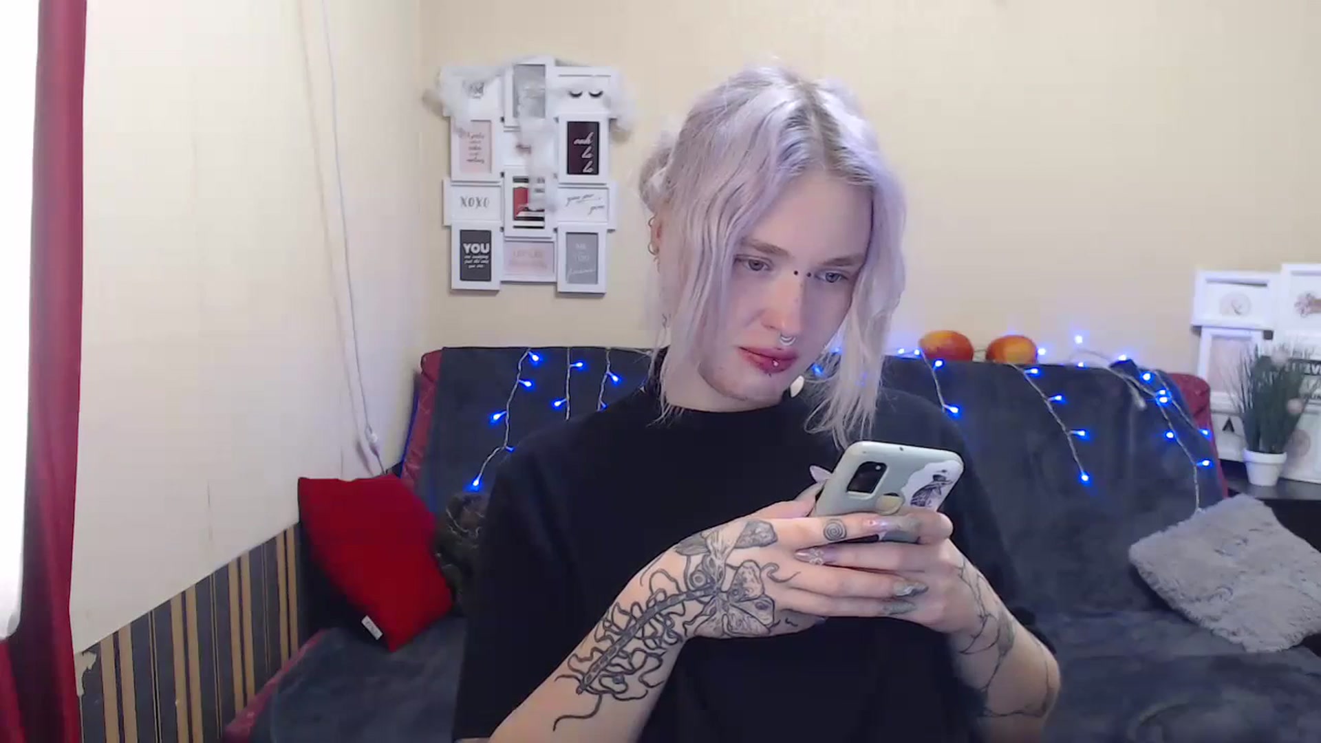 Gallery image thumbnail from Killinna's myfreecams stream on, 11/11/2023, 16:39 image 15 of 20
