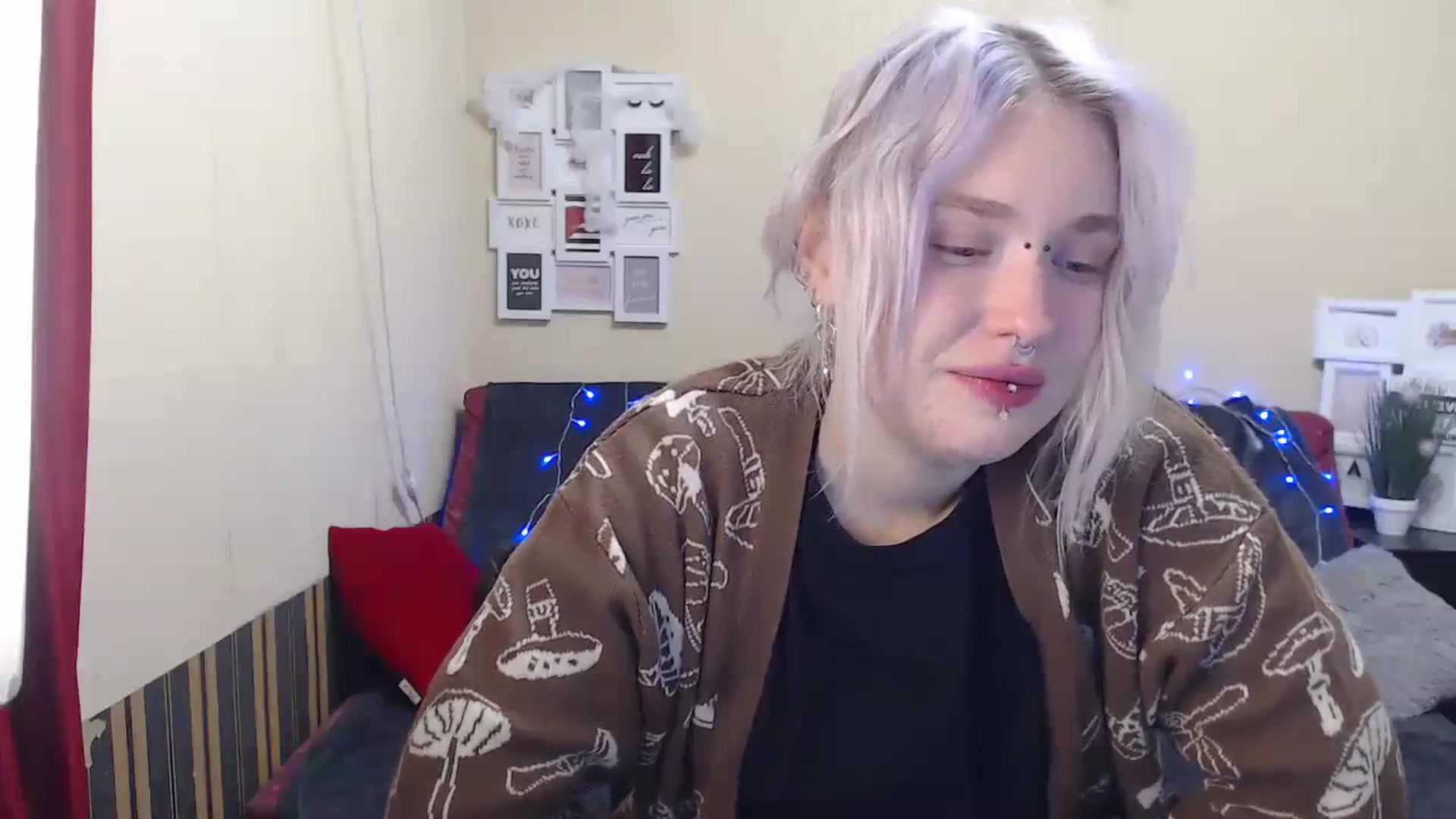 Gallery image thumbnail from Killinna's myfreecams stream on, 11/11/2023, 16:39 image 20 of 20