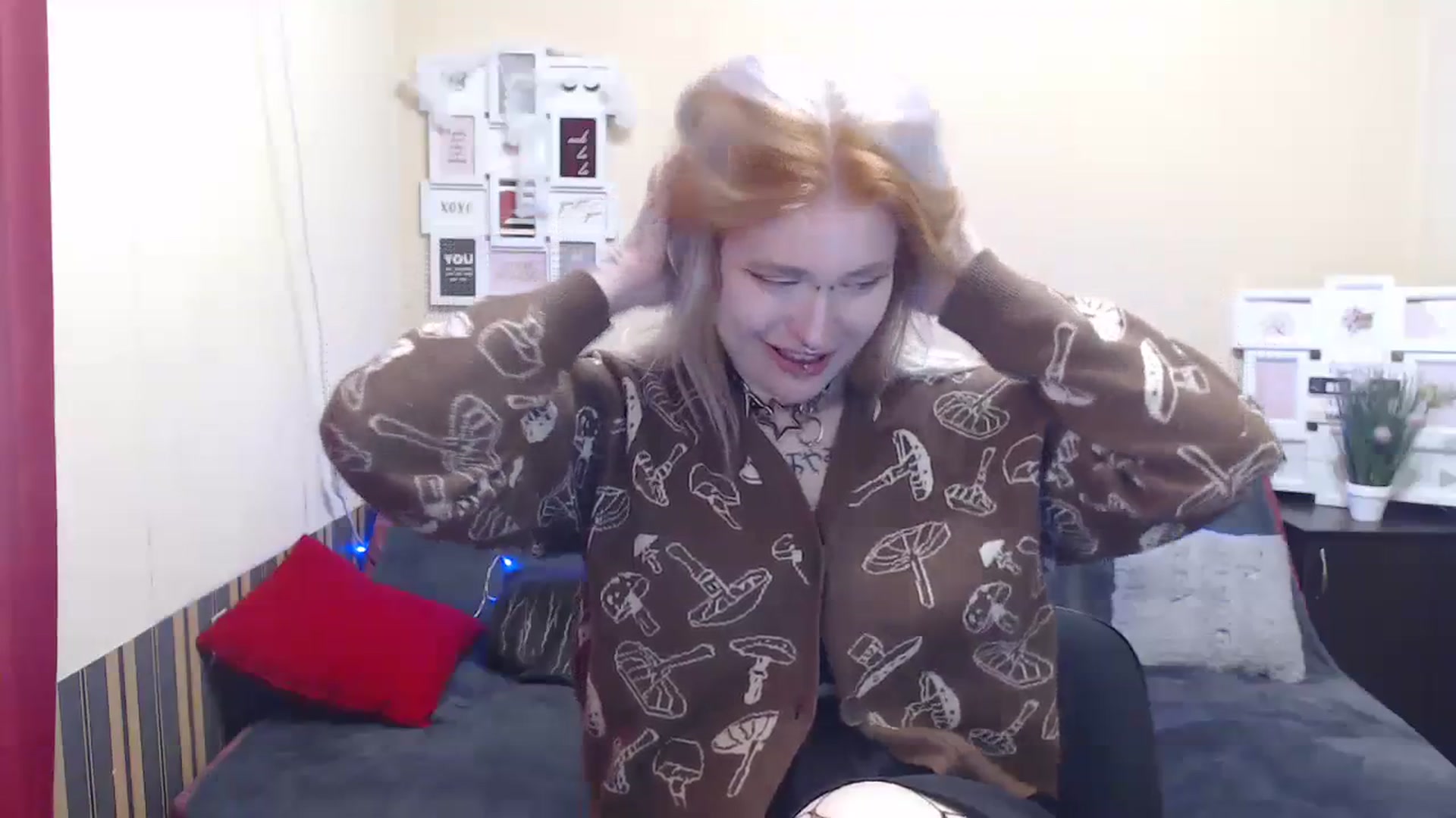 Gallery image thumbnail from Killinna's myfreecams stream on, 11/16/2023, 17:02 image 17 of 20