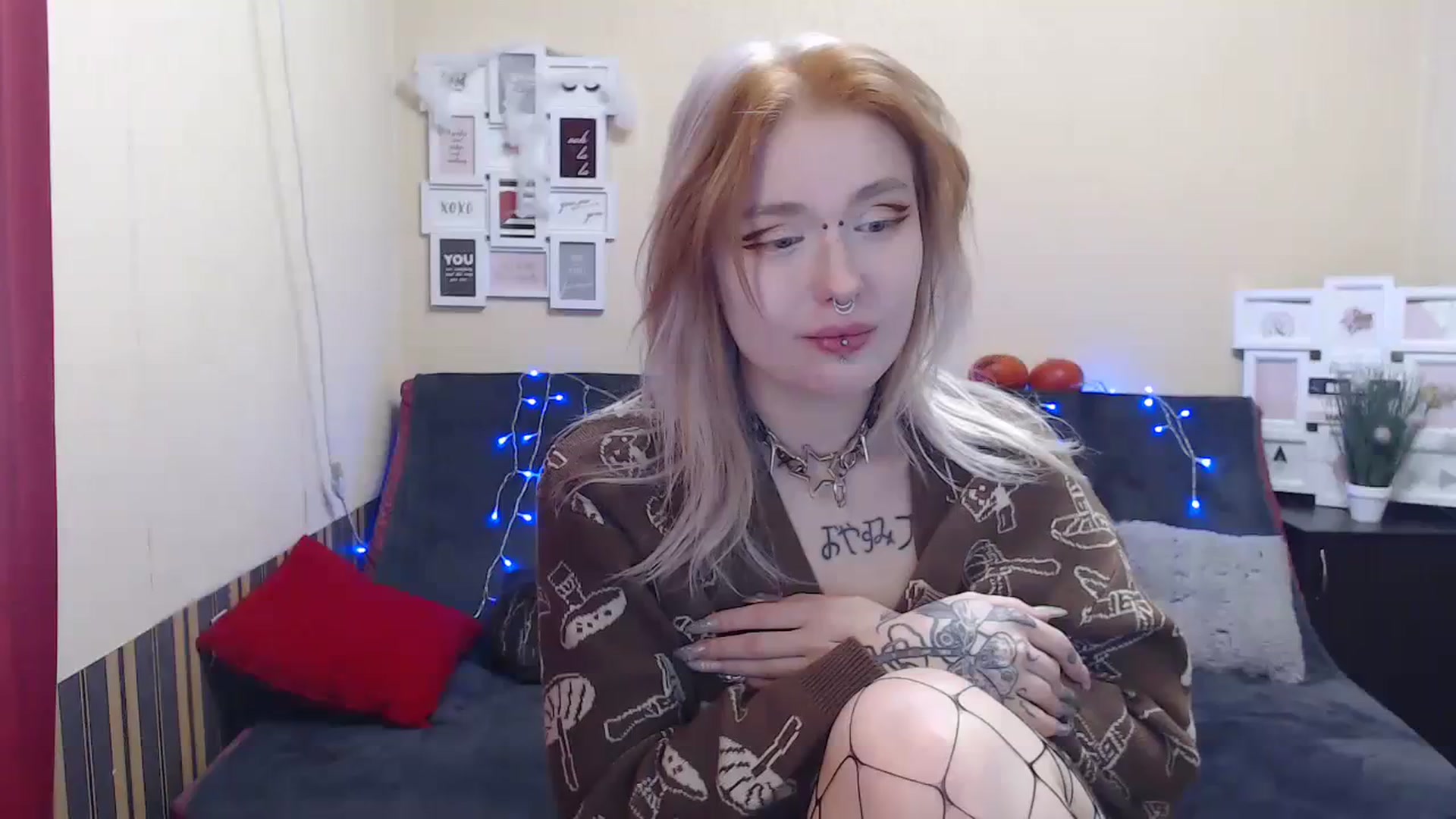 Gallery image thumbnail from Killinna's myfreecams stream on, 11/16/2023, 17:02 image 19 of 20