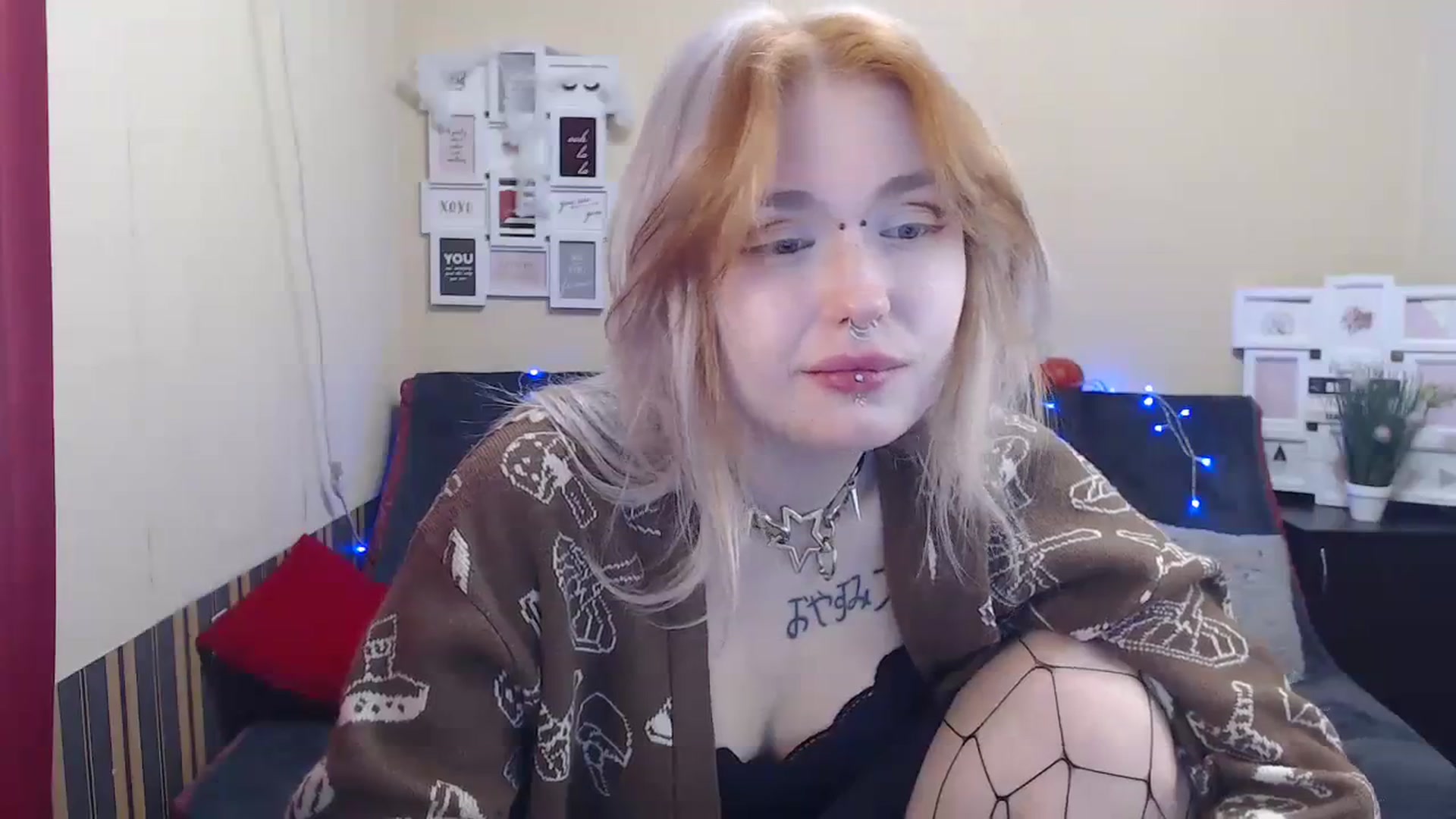 Gallery image thumbnail from Killinna's myfreecams stream on, 11/16/2023, 17:02 image 14 of 20