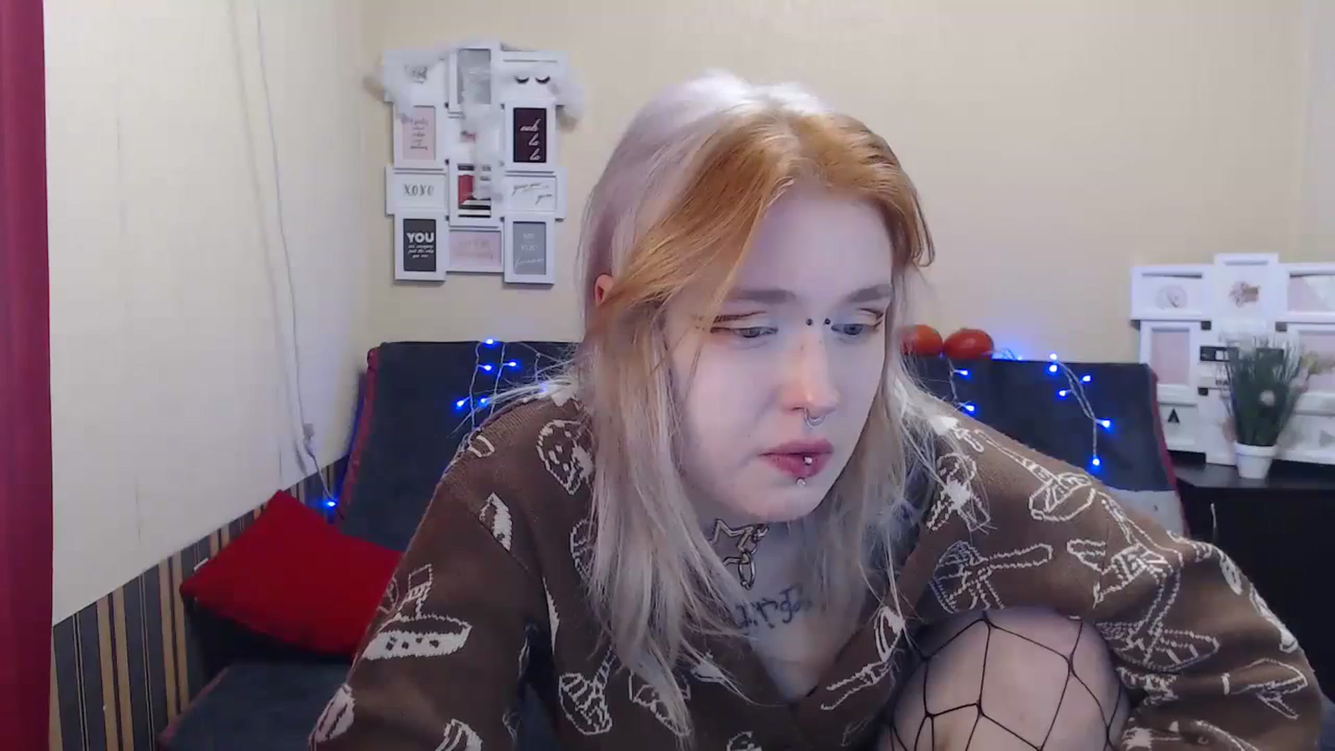 Gallery image thumbnail from Killinna's myfreecams stream on, 11/16/2023, 17:02 image 18 of 20
