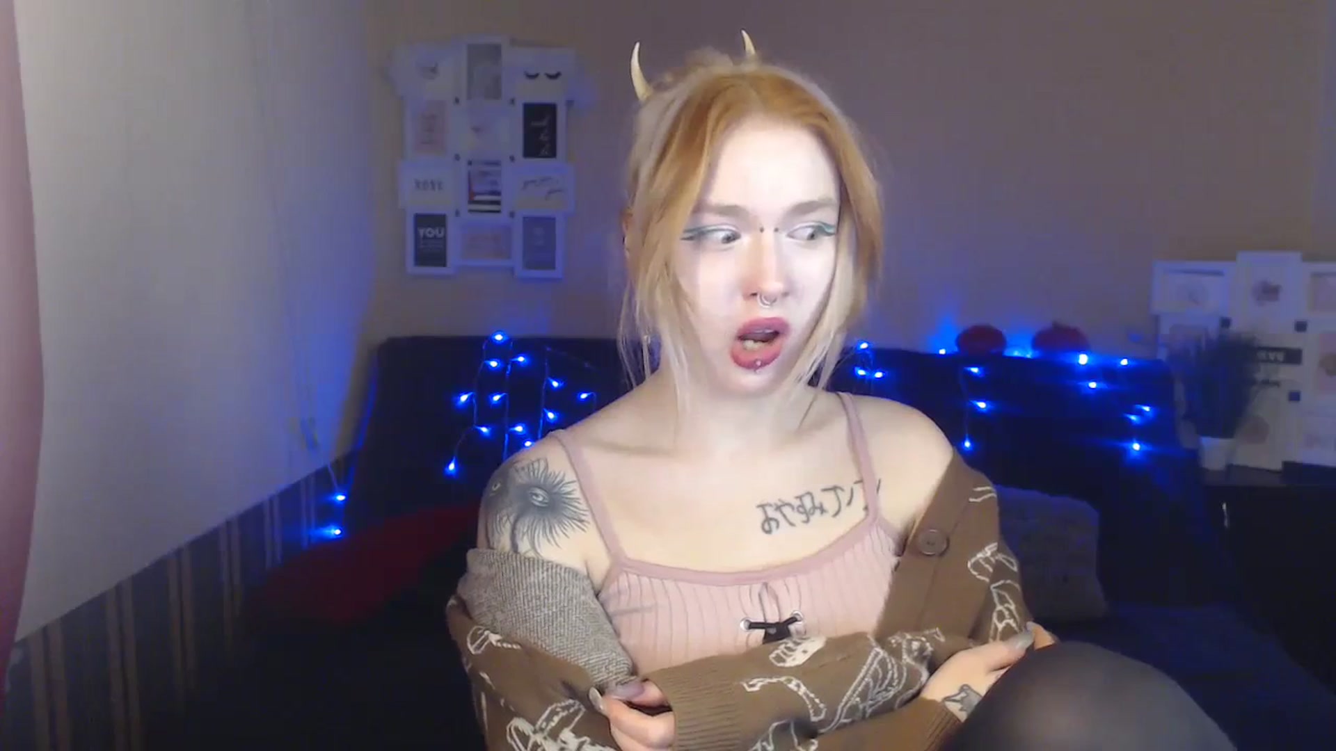 Gallery image thumbnail from Killinna's myfreecams stream on, 11/18/2023, 14:49 image 6 of 20