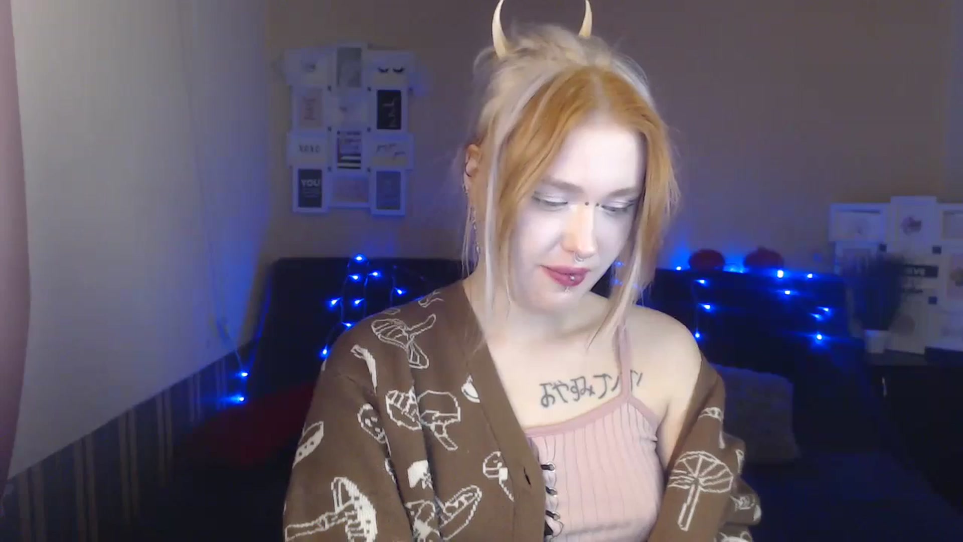 Gallery image thumbnail from Killinna's myfreecams stream on, 11/18/2023, 14:49 image 17 of 20