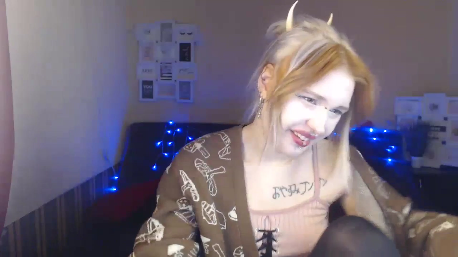 Gallery image thumbnail from Killinna's myfreecams stream on, 11/18/2023, 14:49 image 13 of 20