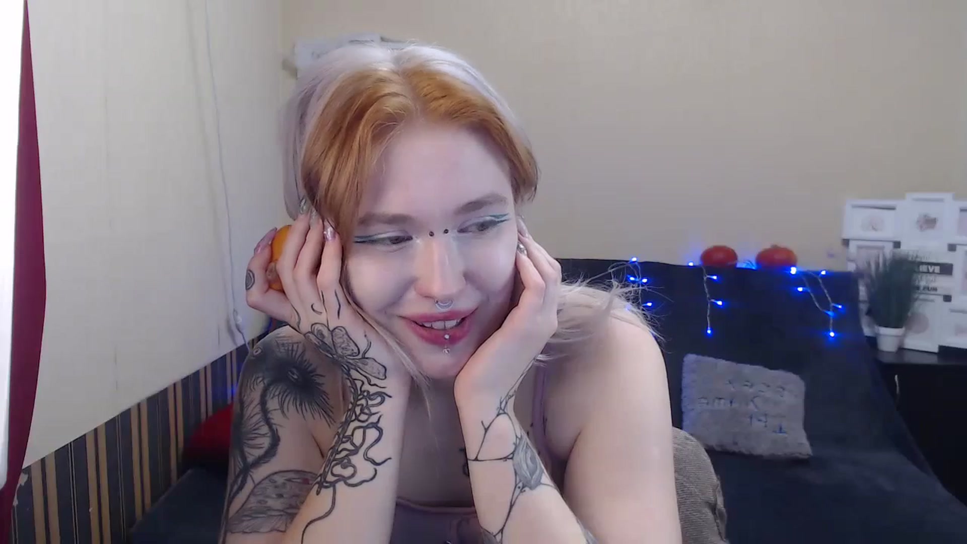 Gallery image thumbnail from Killinna's myfreecams stream on, 11/18/2023, 16:45 image 7 of 20
