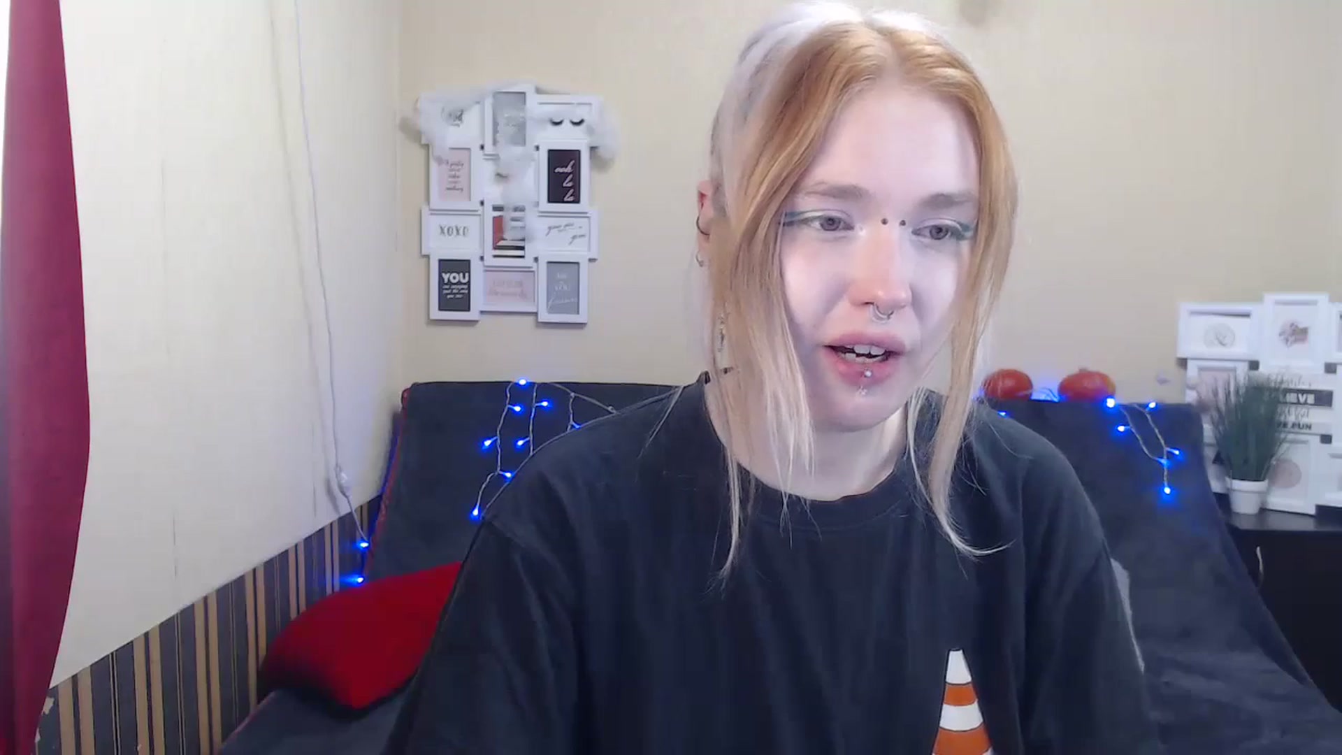 Gallery image thumbnail from Killinna's myfreecams stream on, 11/18/2023, 18:19 image 11 of 20