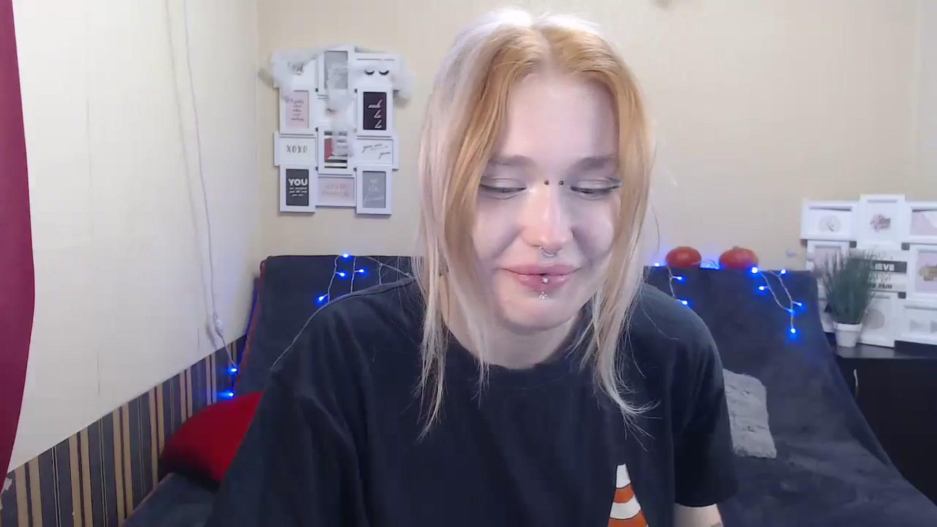 Gallery image thumbnail from Killinna's myfreecams stream on, 11/18/2023, 18:19 image 15 of 20