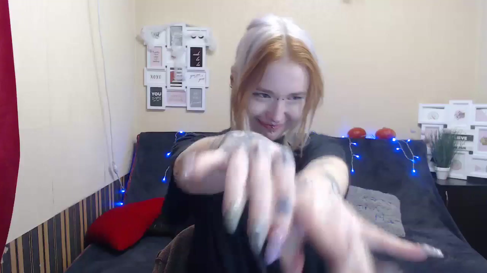 Gallery image thumbnail from Killinna's myfreecams stream on, 11/18/2023, 18:19 image 20 of 20