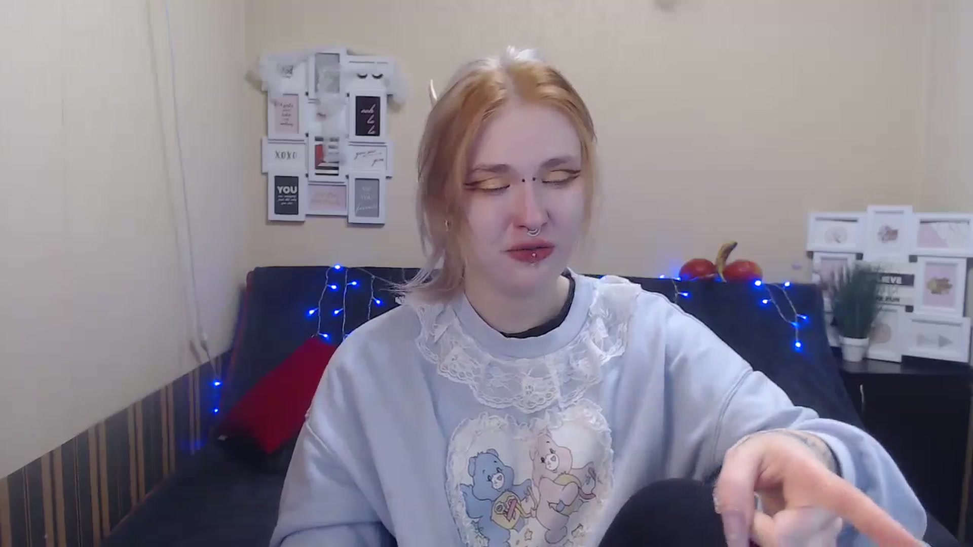 Gallery image thumbnail from Killinna's myfreecams stream on, 11/19/2023, 15:29 image 9 of 20