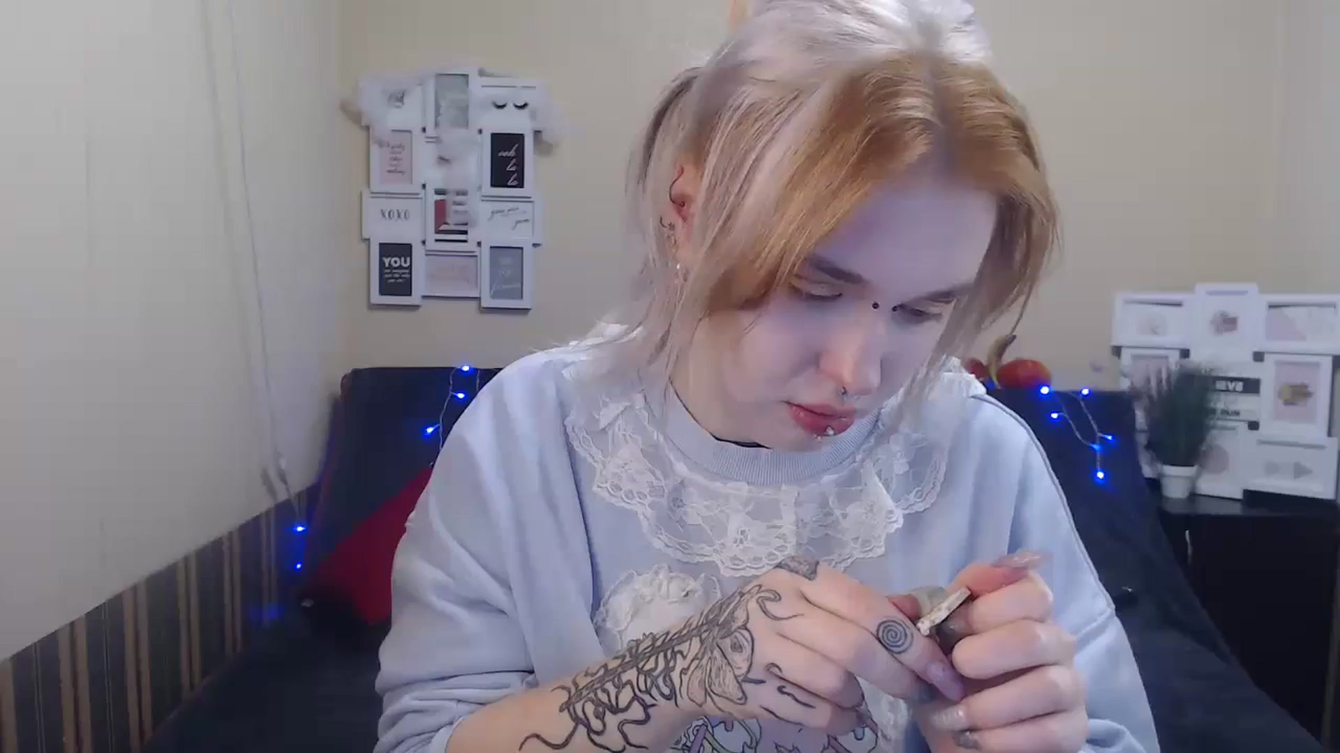 Gallery image thumbnail from Killinna's myfreecams stream on, 11/19/2023, 15:29 image 10 of 20