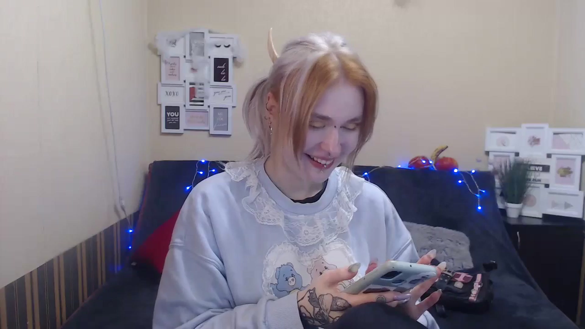 Gallery image thumbnail from Killinna's myfreecams stream on, 11/19/2023, 15:29 image 17 of 20
