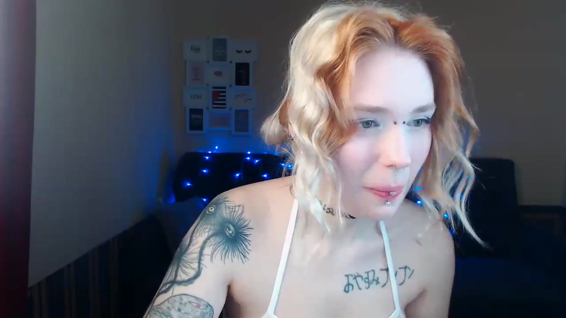 Gallery image thumbnail from Killinna's myfreecams stream on, 03/03/2024, 18:07 image 12 of 20