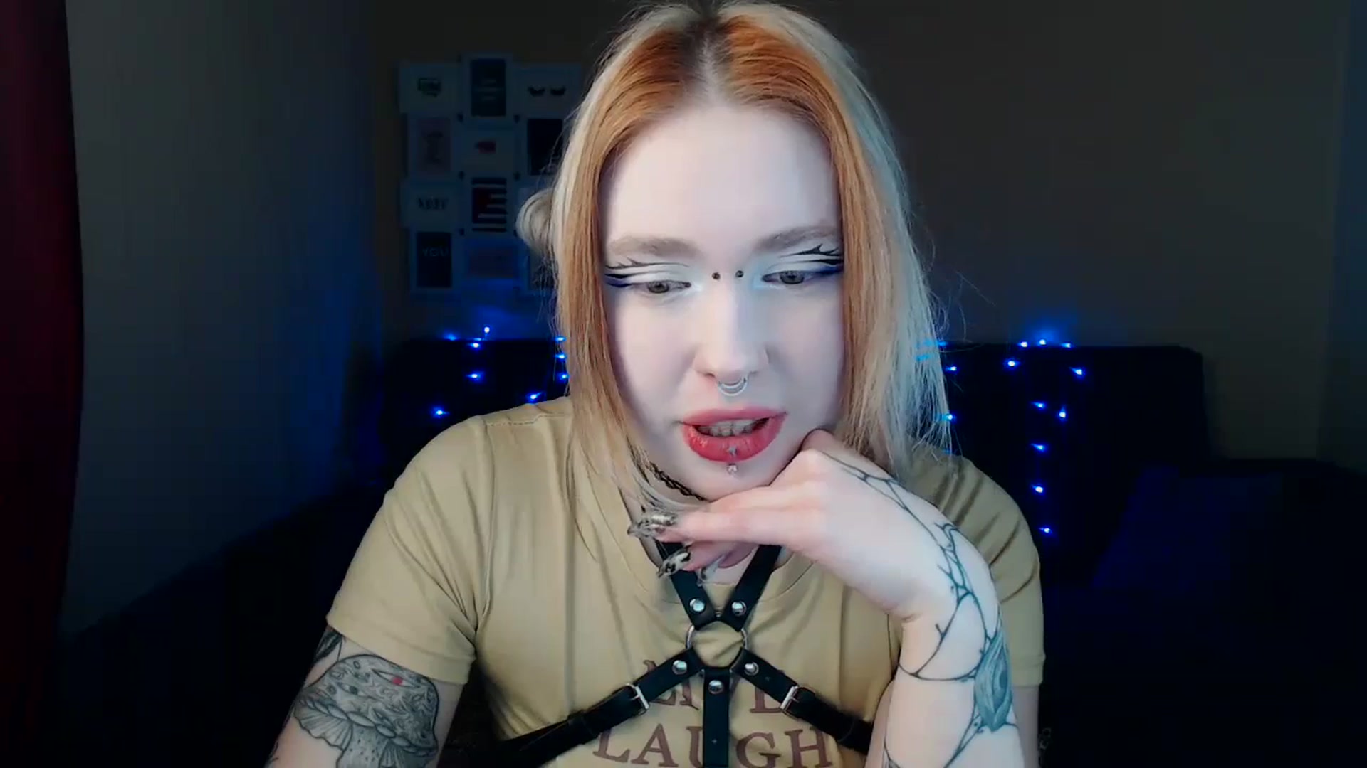 Gallery image thumbnail from Killinna's myfreecams stream on, 03/09/2024, 15:10 image 8 of 20