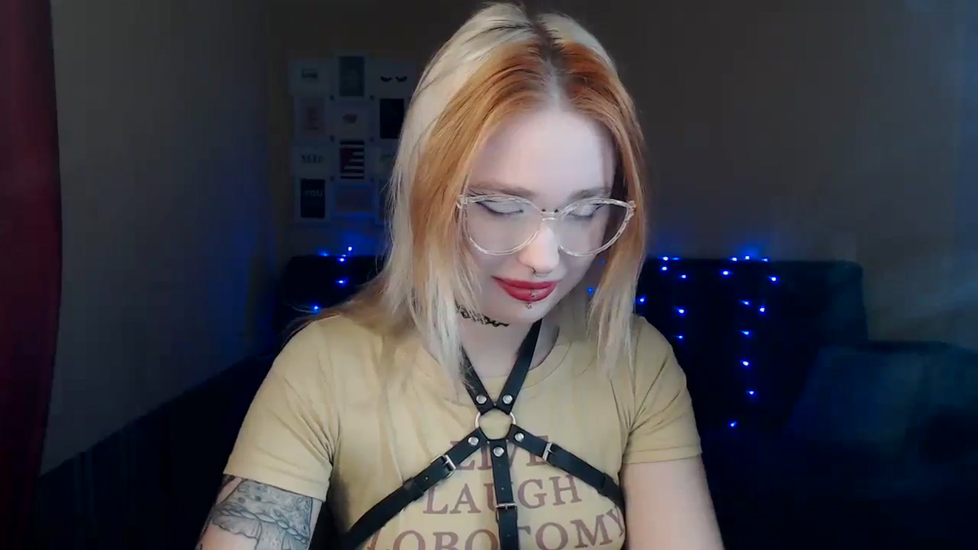 Gallery image thumbnail from Killinna's myfreecams stream on, 03/09/2024, 15:10 image 18 of 20