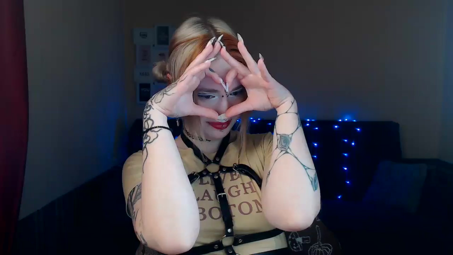 Gallery image thumbnail from Killinna's myfreecams stream on, 03/09/2024, 15:10 image 19 of 20