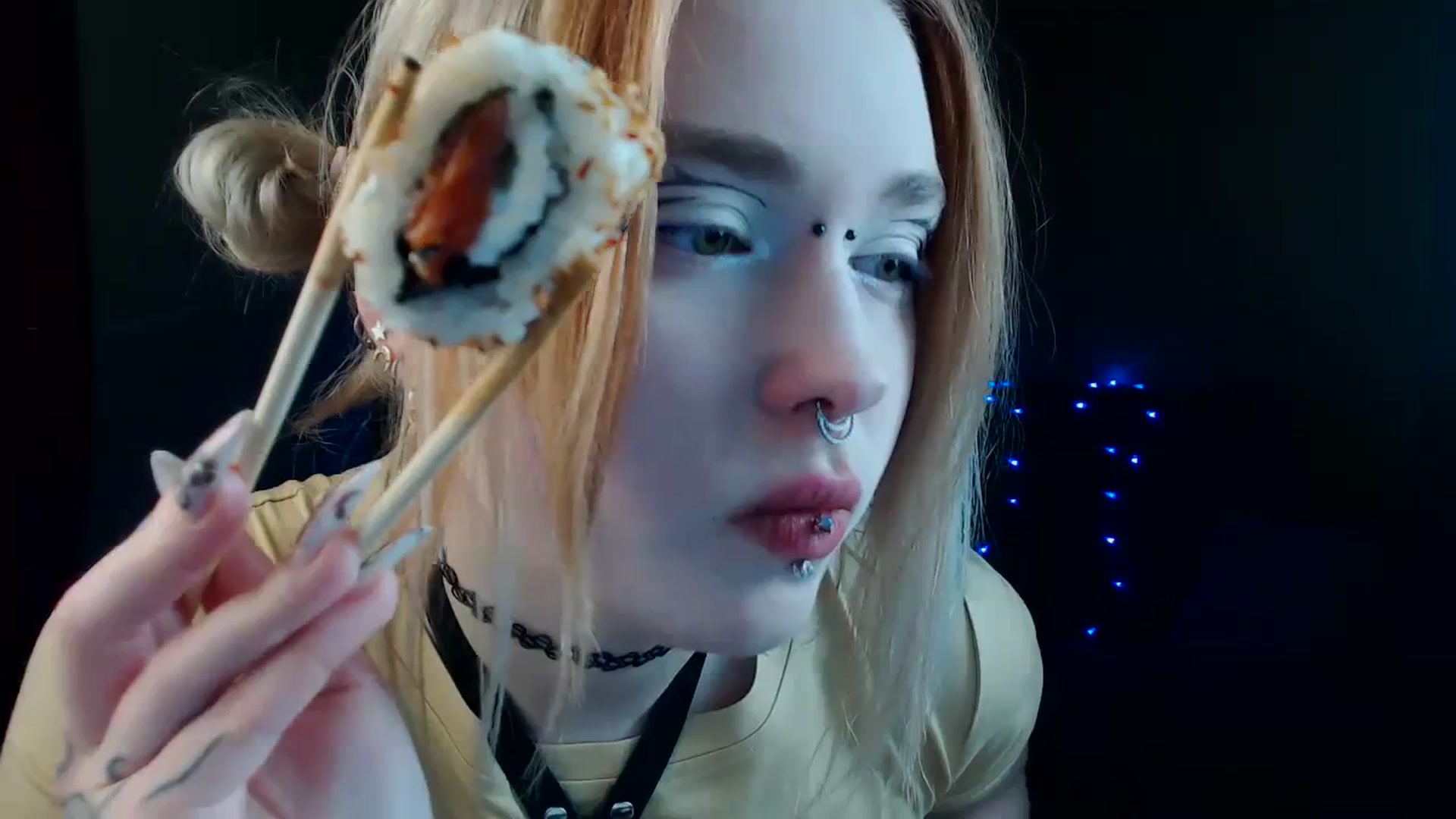 Gallery image thumbnail from Killinna's myfreecams stream on, 03/09/2024, 15:10 image 14 of 20