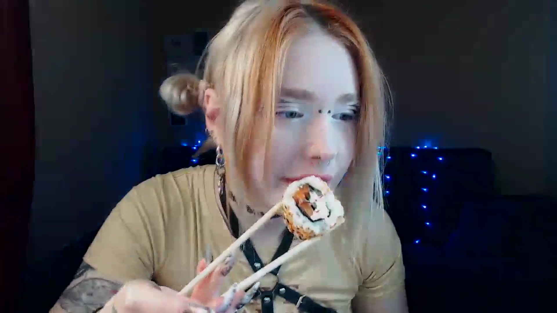Gallery image thumbnail from Killinna's myfreecams stream on, 03/09/2024, 15:10 image 10 of 20